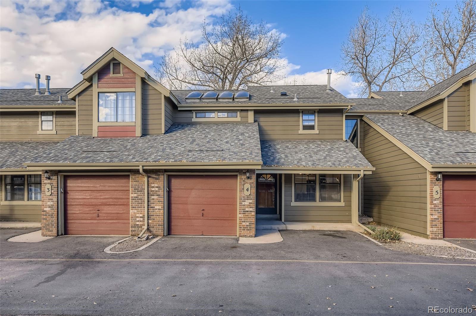 10806 w evans avenue, Lakewood sold home. Closed on 2026-04-23 for $390,000.