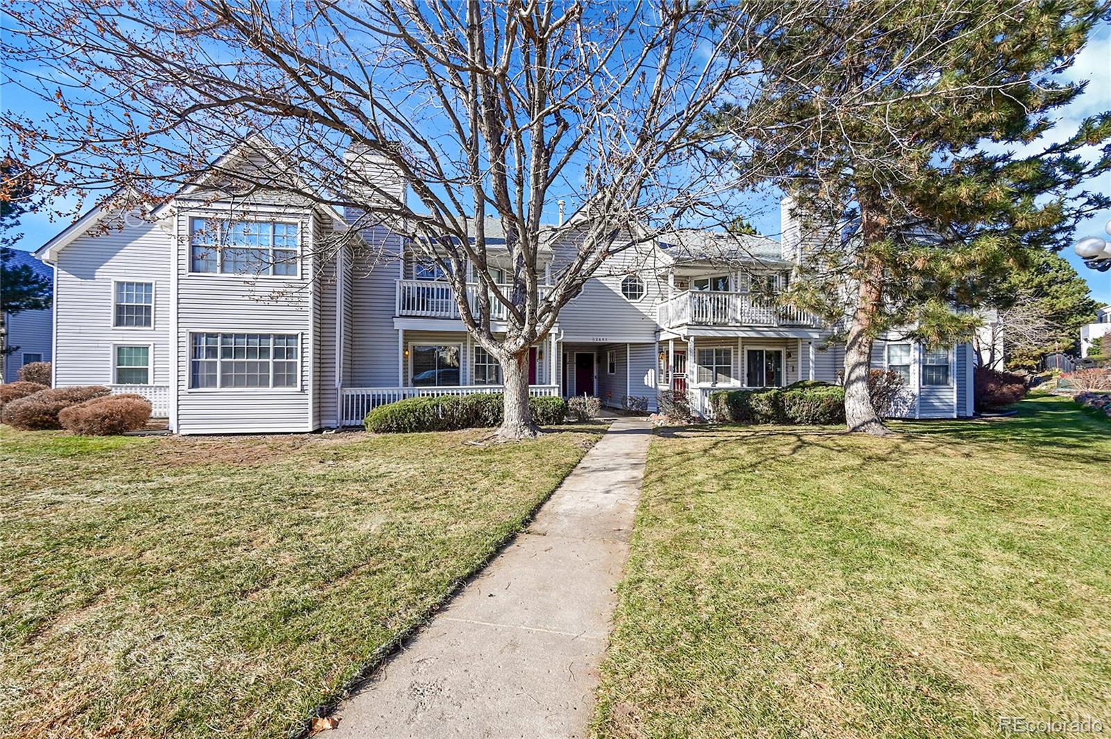  Aurora Condo / Townhome | MLS #: 921999312685 E Pacific Circle C, Aurora Beds: 2 Baths: 2 Price: $295,000