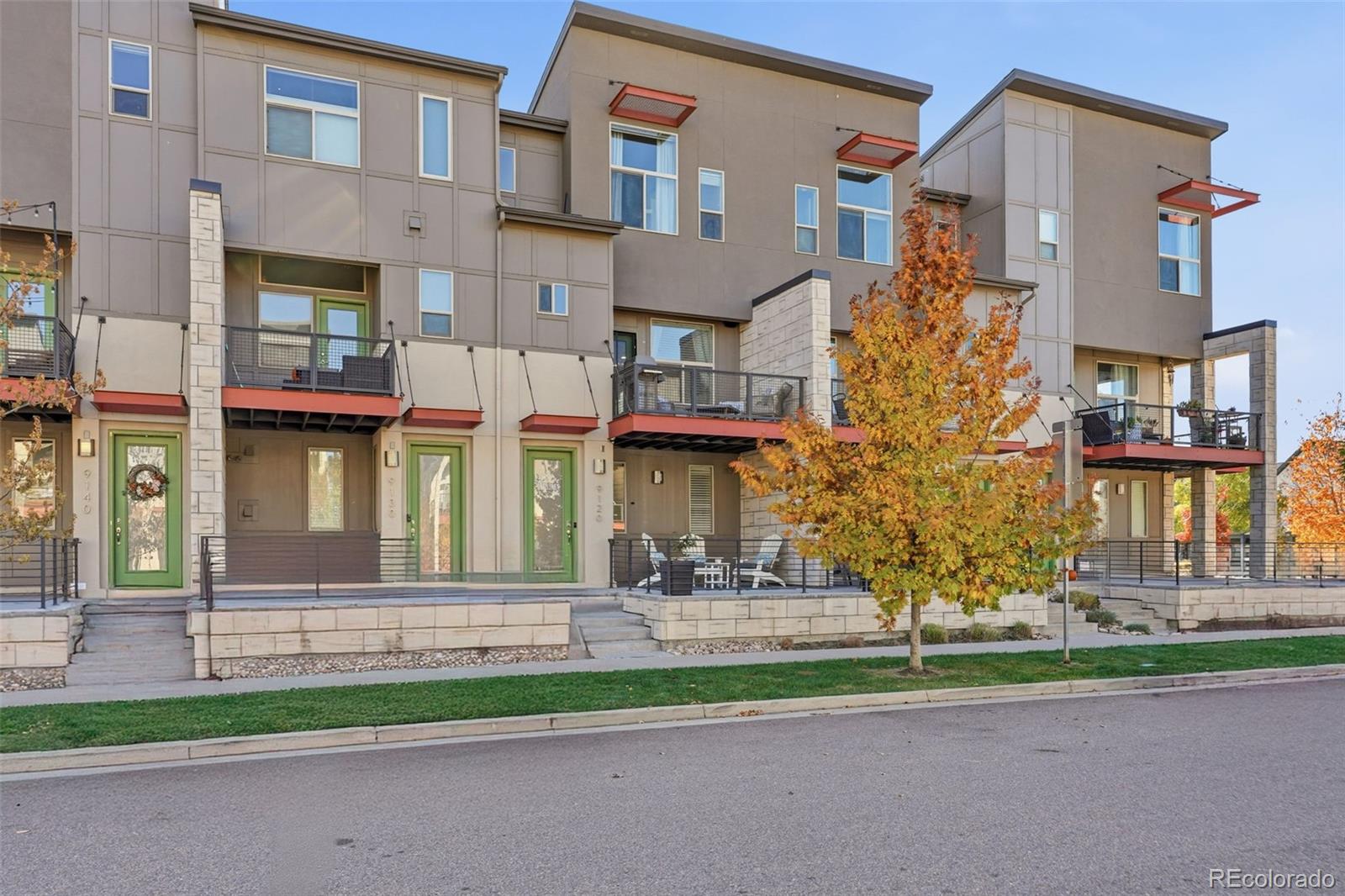 Central Park Denver Condo / Townhome | MLS #: 18198129120 E 52nd Drive , Denver Beds: 2 Baths: 3 Price: $475,000