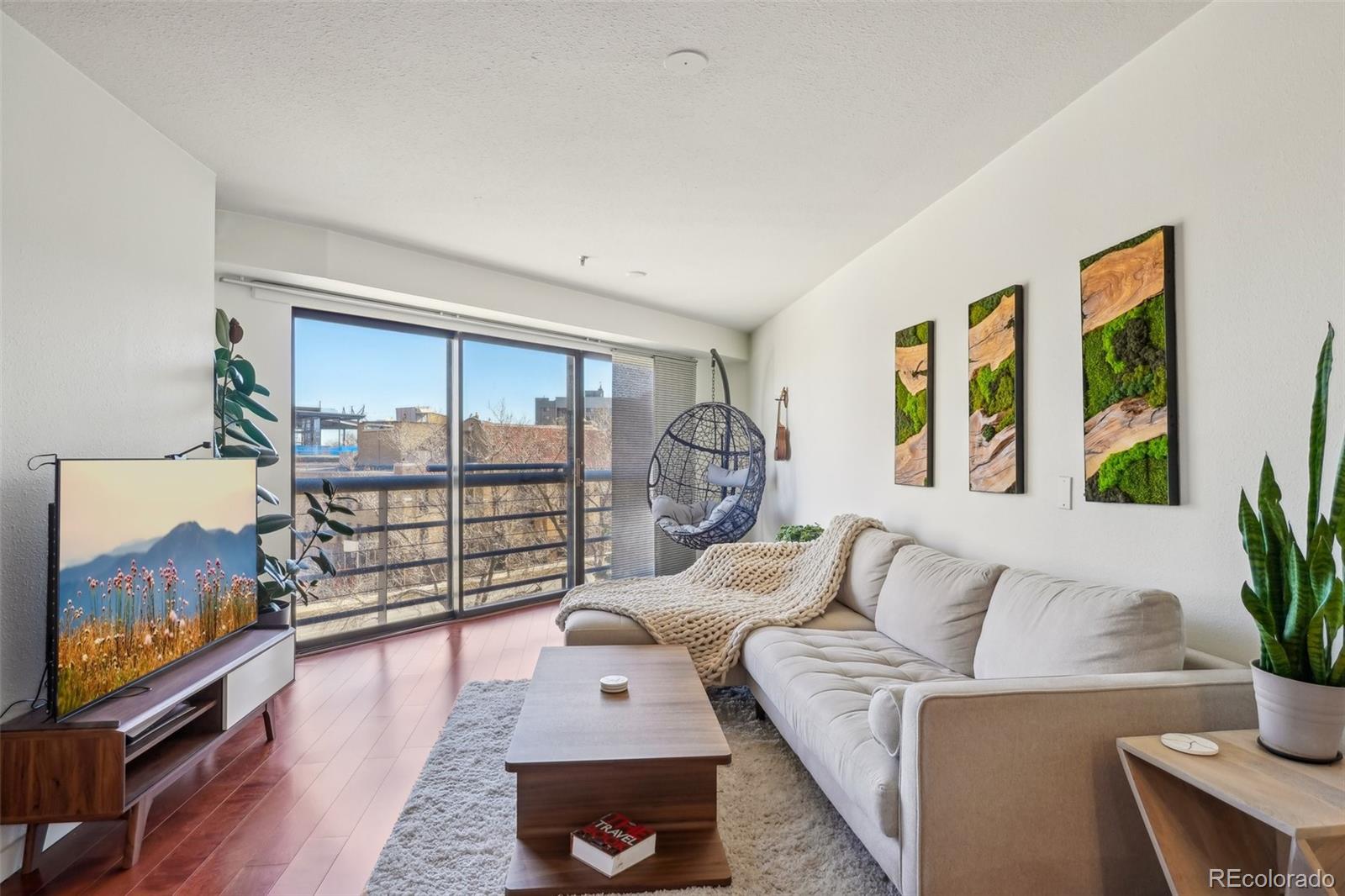 Capitol Denver Condo / Townhome | MLS #: 3152079100  Park Avenue 304, Denver Beds: 1 Baths: 1 Price: $195,000