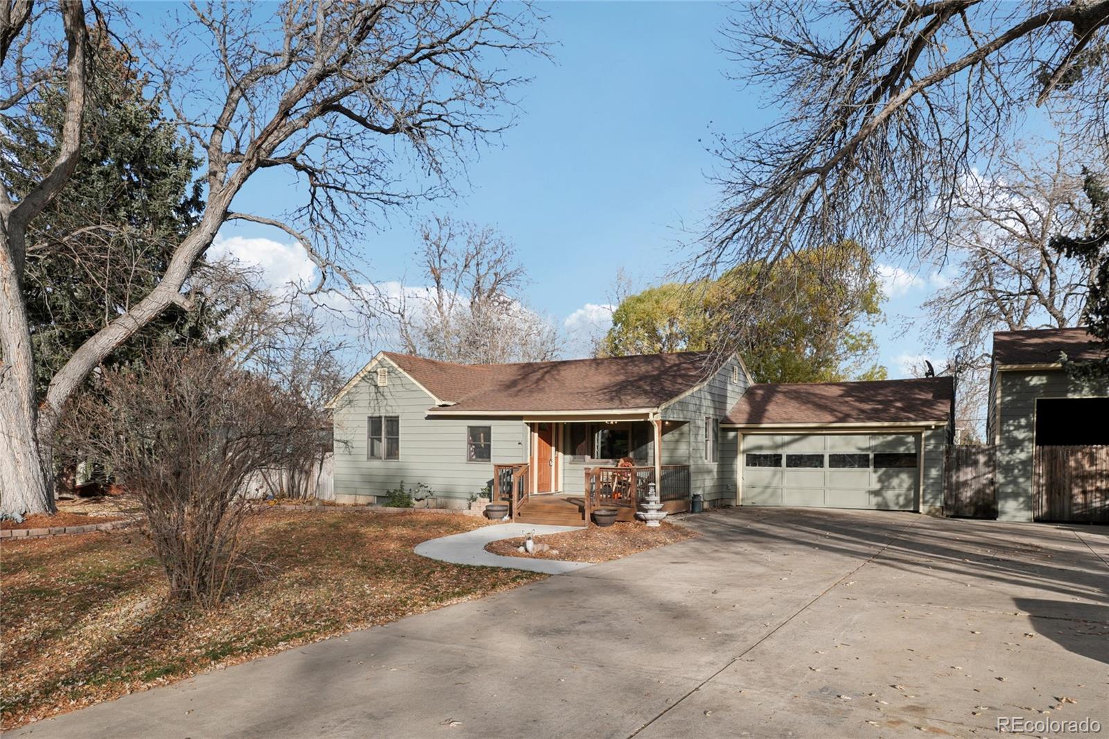 Green Mountain Lakewood Home | MLS #: 8380873440  Hoyt Street, Lakewood Beds: 4 Baths: 2 Price: $599,900