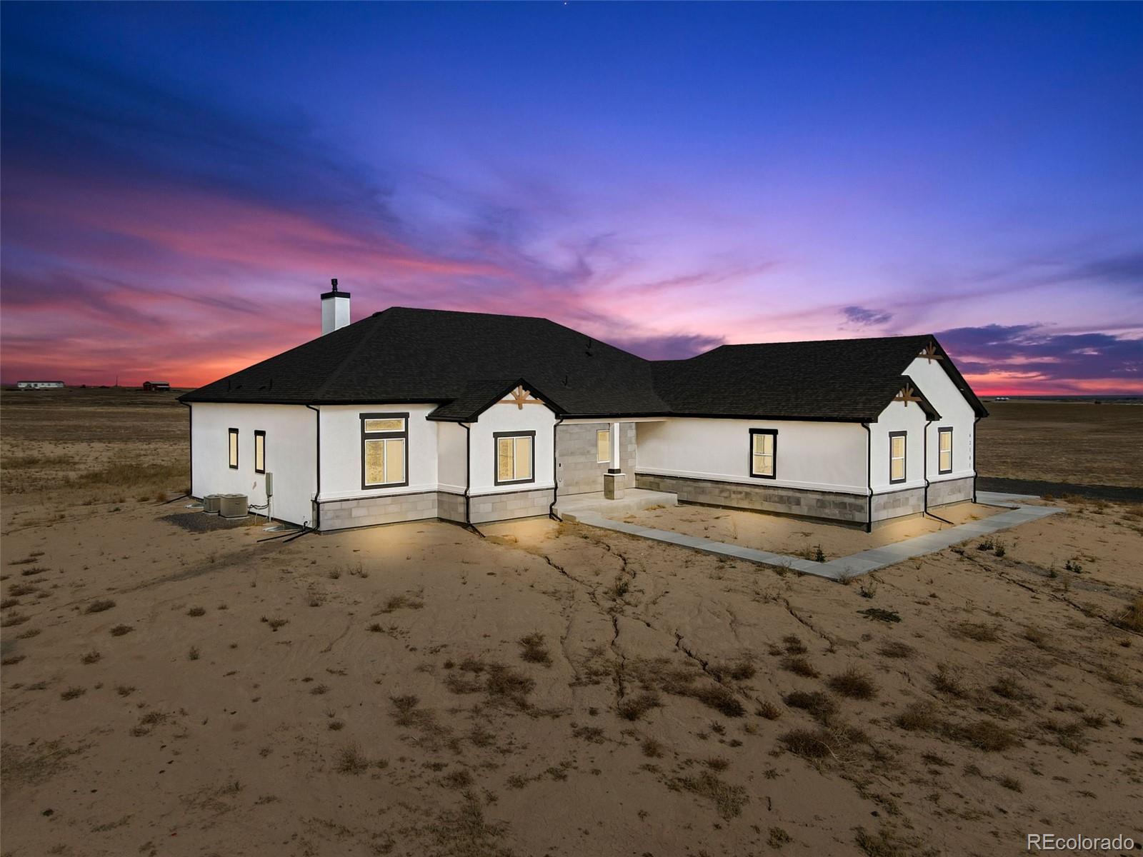  Strasburg Home | MLS #: 757939562101 E 32nd Court, Strasburg Beds: 5 Baths: 5 Price: $1,249,999