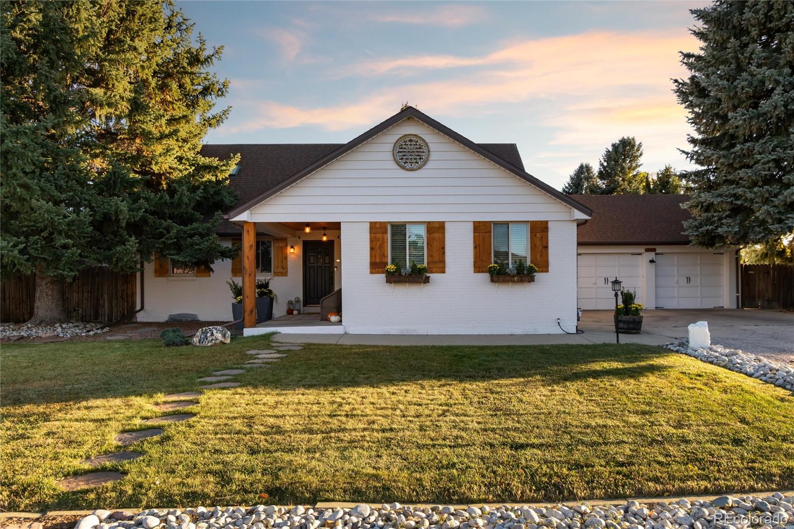 13952 w 54th avenue, Arvada sold home. Closed on 2025-12-11 for $1,150,000.