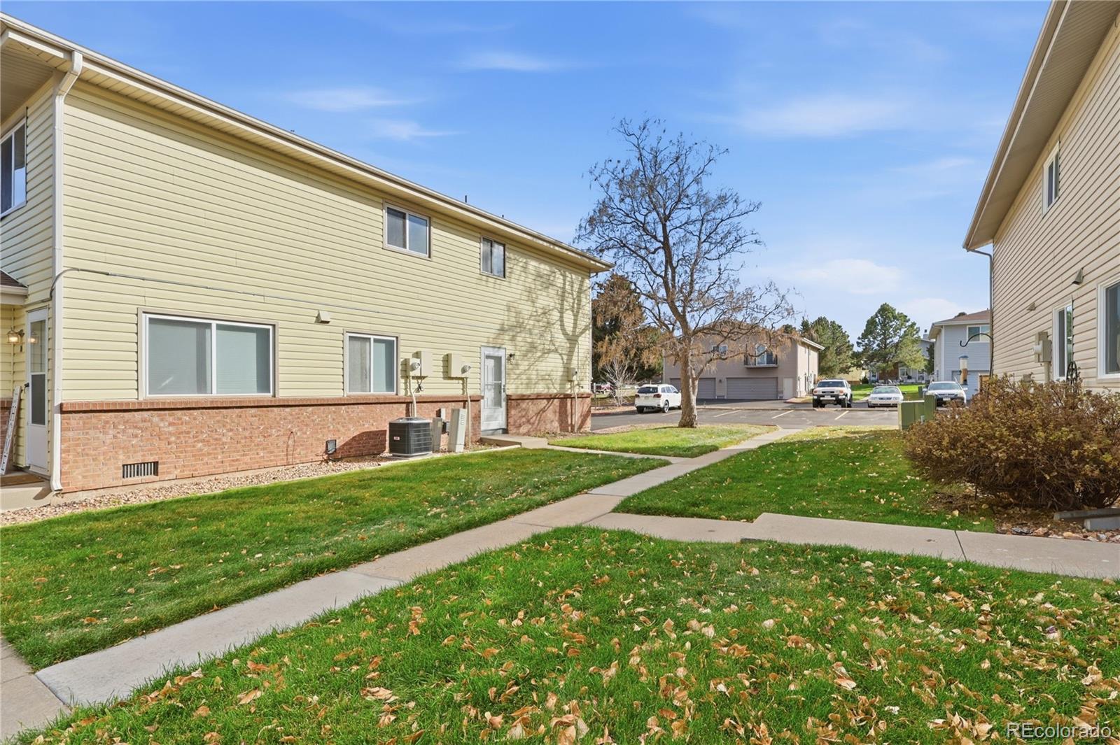 3225 s garrison street, Lakewood sold home. Closed on 2026-02-04 for $220,000.