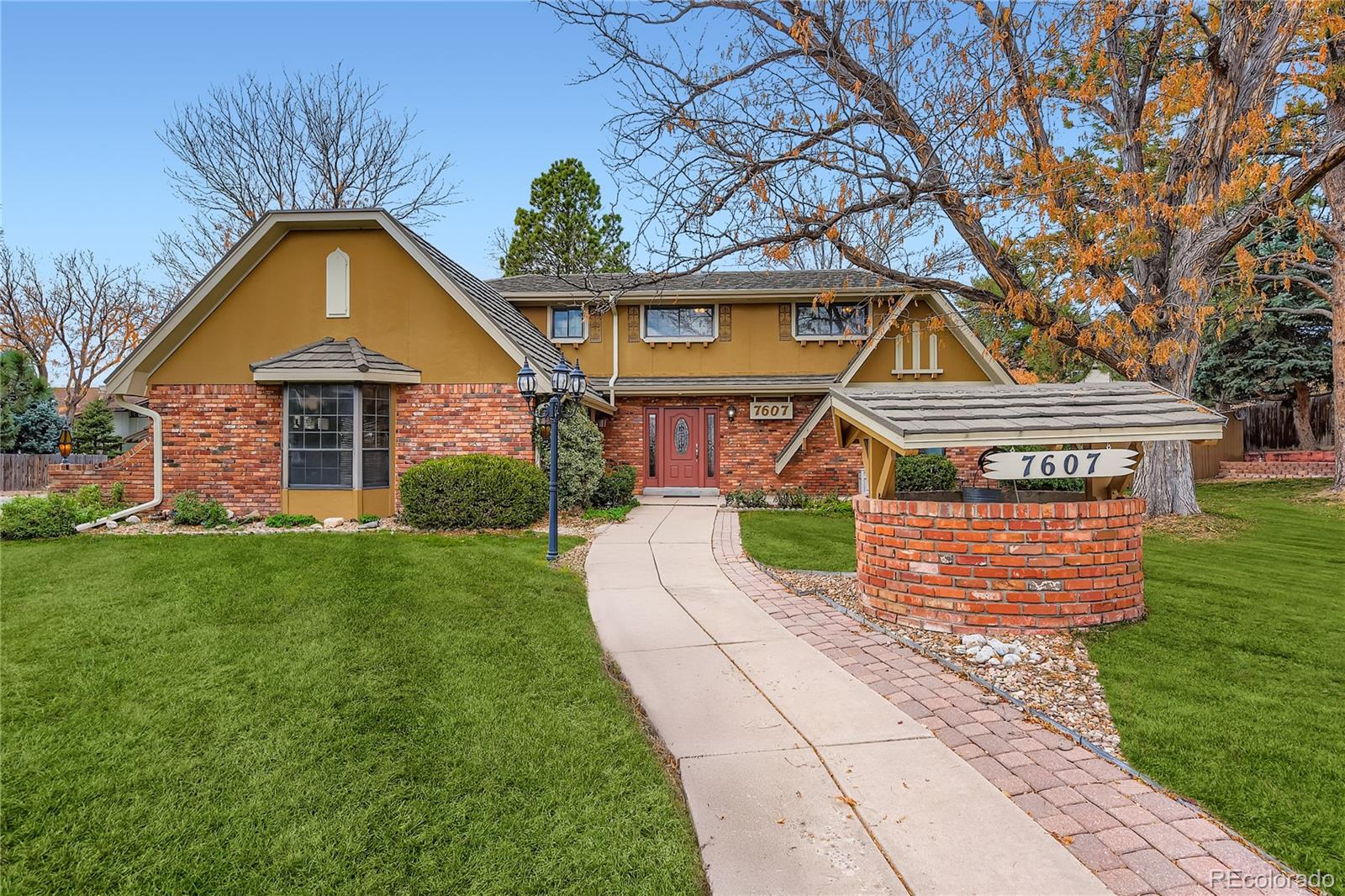 Columbine Knolls South Littleton Home | MLS #: 45893947607 S Pierce Way, Littleton Beds: 4 Baths: 3 Price: $750,000