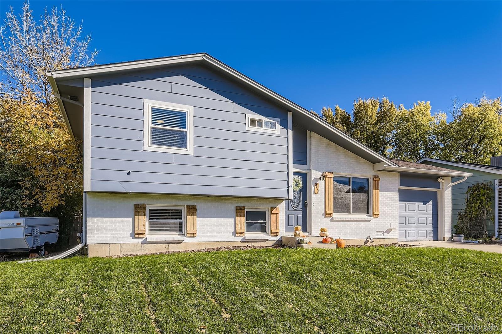 Academy Denver Home | MLS #: 36238273678 S Newland Street, Denver Beds: 3 Baths: 2 Price: $509,000