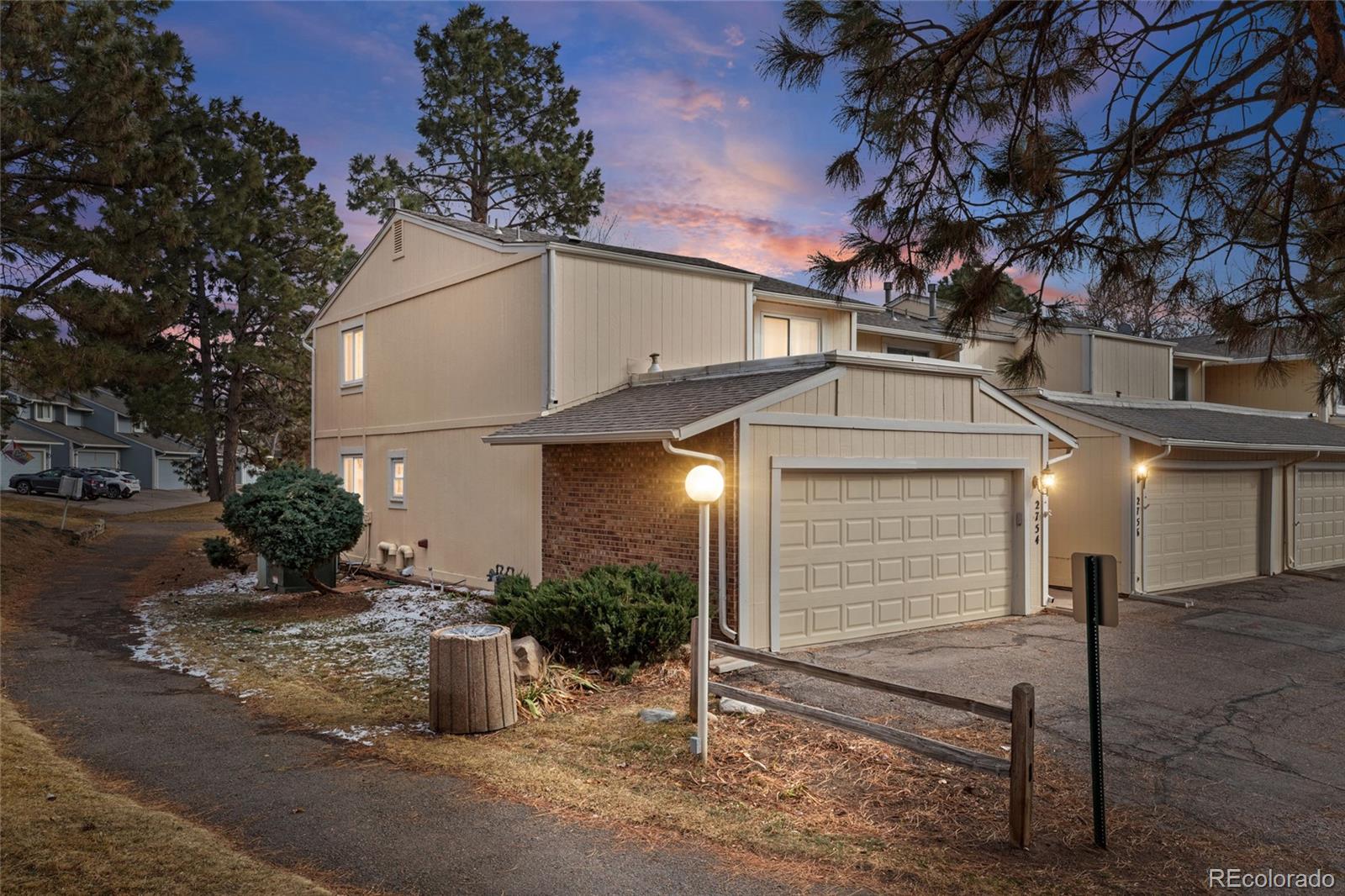 The Shores Aurora Condo / Townhome | MLS #: 37004232754 S Kenton Court , Aurora Beds: 4 Baths: 4 Price: $335,000