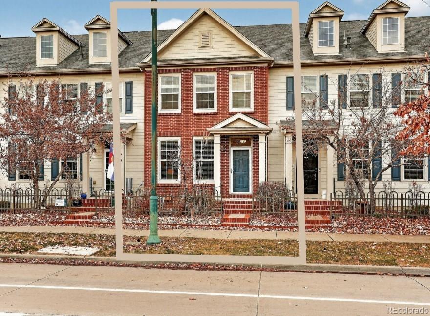 Central Park Denver Condo / Townhome | MLS #: 65614938149 E 29th Avenue , Denver Beds: 2 Baths: 2 Price: $540,000