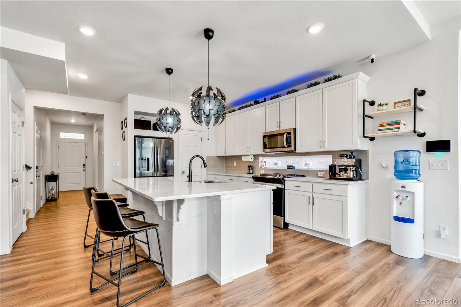  Aurora Home | MLS #: 64413474074 N Picadilly Court, Aurora Beds: 3 Baths: 3 Price: $450,000