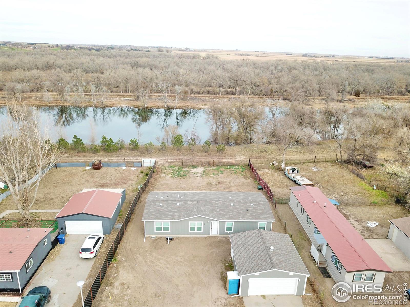 220  crest drive, Log Lane Village sold home. Closed on 2025-12-22 for $307,000.