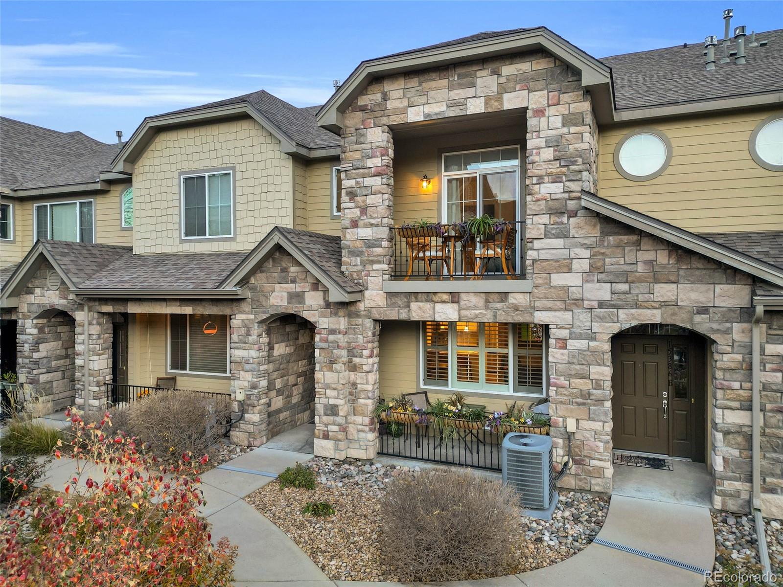 West Woods Arvada Condo / Townhome | MLS #: 727024515386 W 66th Drive D, Arvada Beds: 3 Baths: 3 Price: $514,000