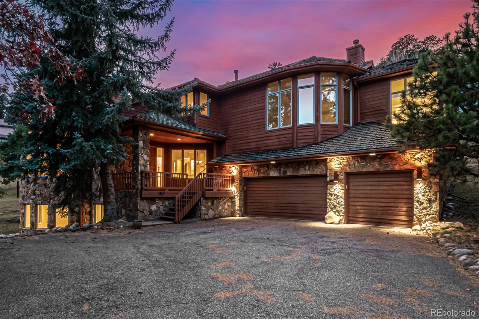 Riva Chase Golden Home | MLS #: 4923077941  Sleepy Hollow Road, Golden Beds: 5 Baths: 5 Price: $1,095,000