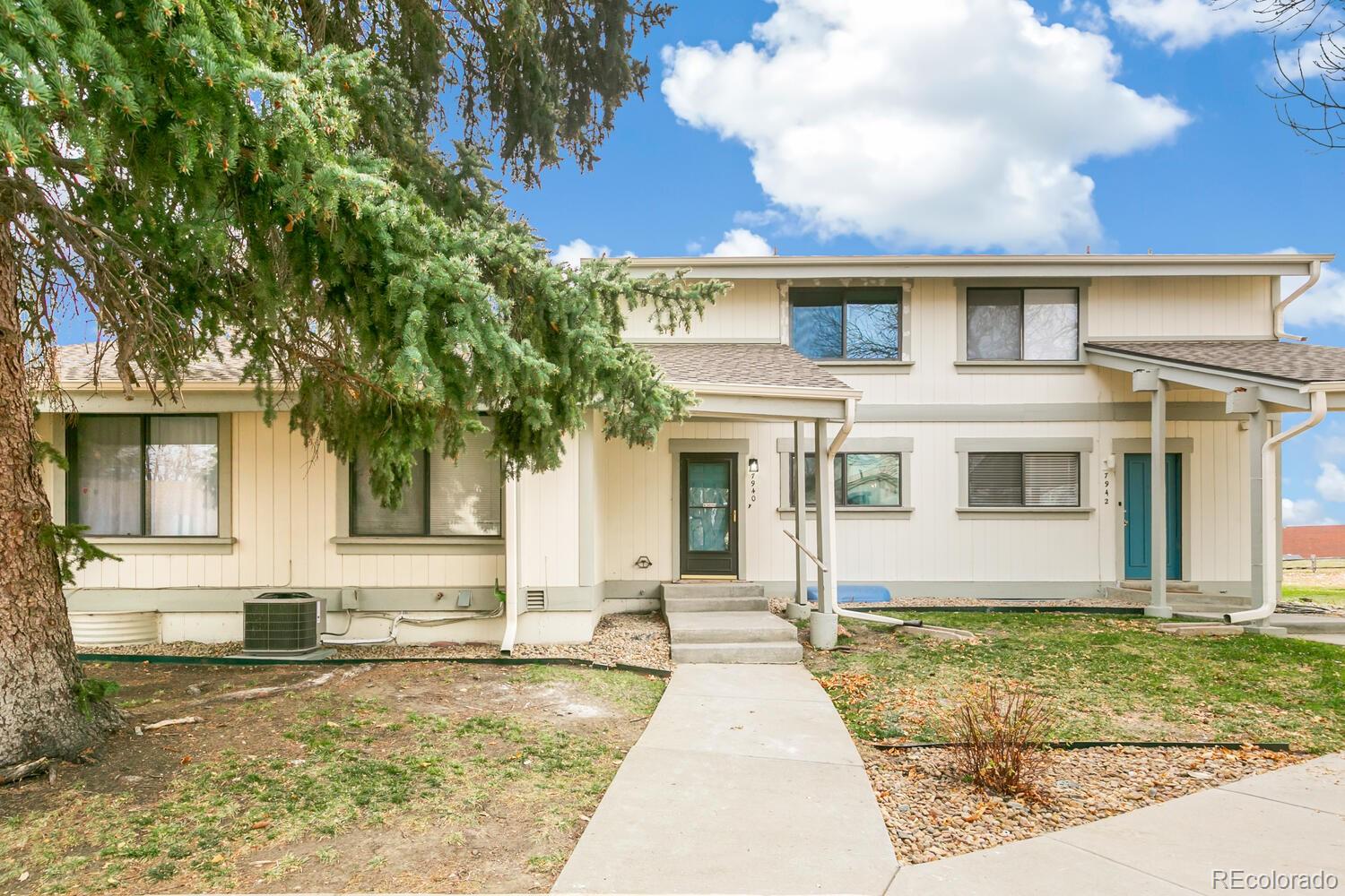 Broomfield Home | MLS #: 42903037940 W 90th Avenue, Broomfield Beds: 3 Baths: 3 Price: $384,900