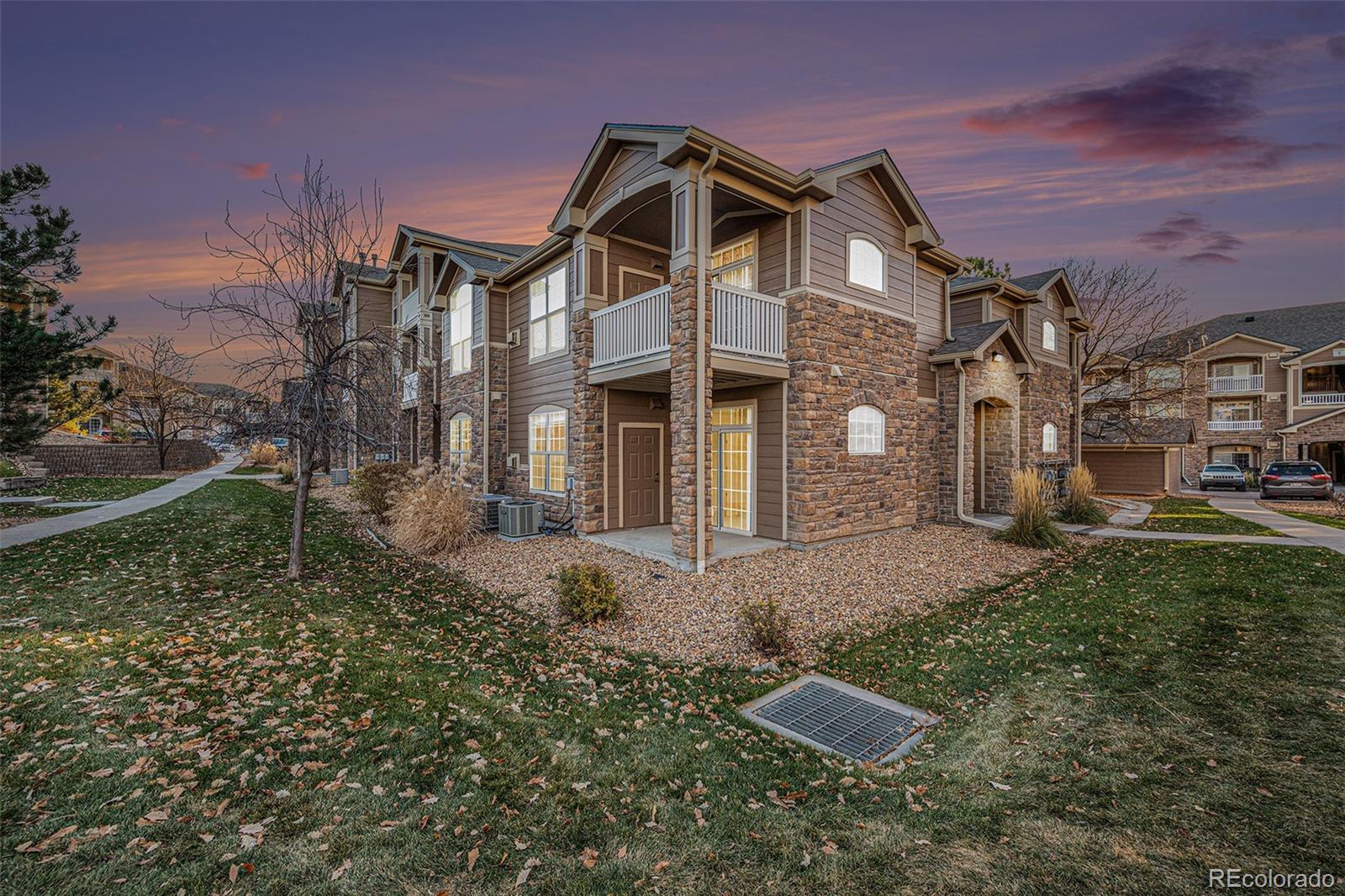 Windmill Creek Englewood Condo / Townhome | MLS #: 31913627440 S Blackhawk Street 6-101, Englewood Beds: 2 Baths: 2 Price: $300,000