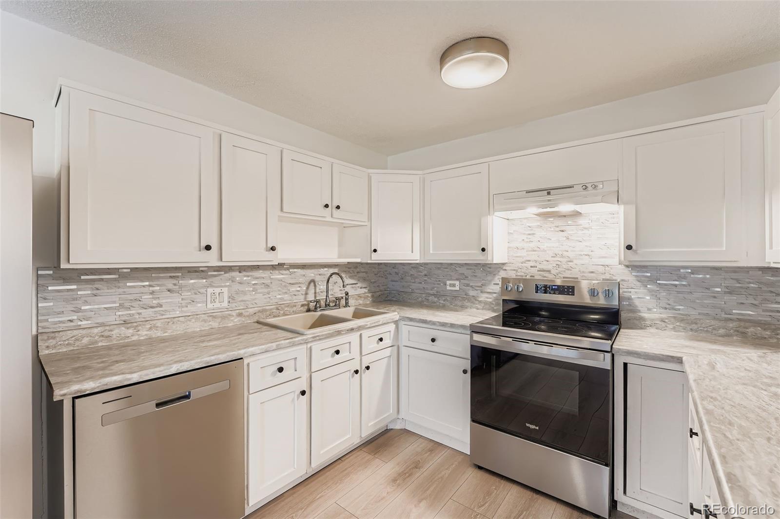 Dsw Denver Condo / Townhome | MLS #: 7783883705 S Alton Way 5C, Denver Beds: 2 Baths: 2 Price: $250,000