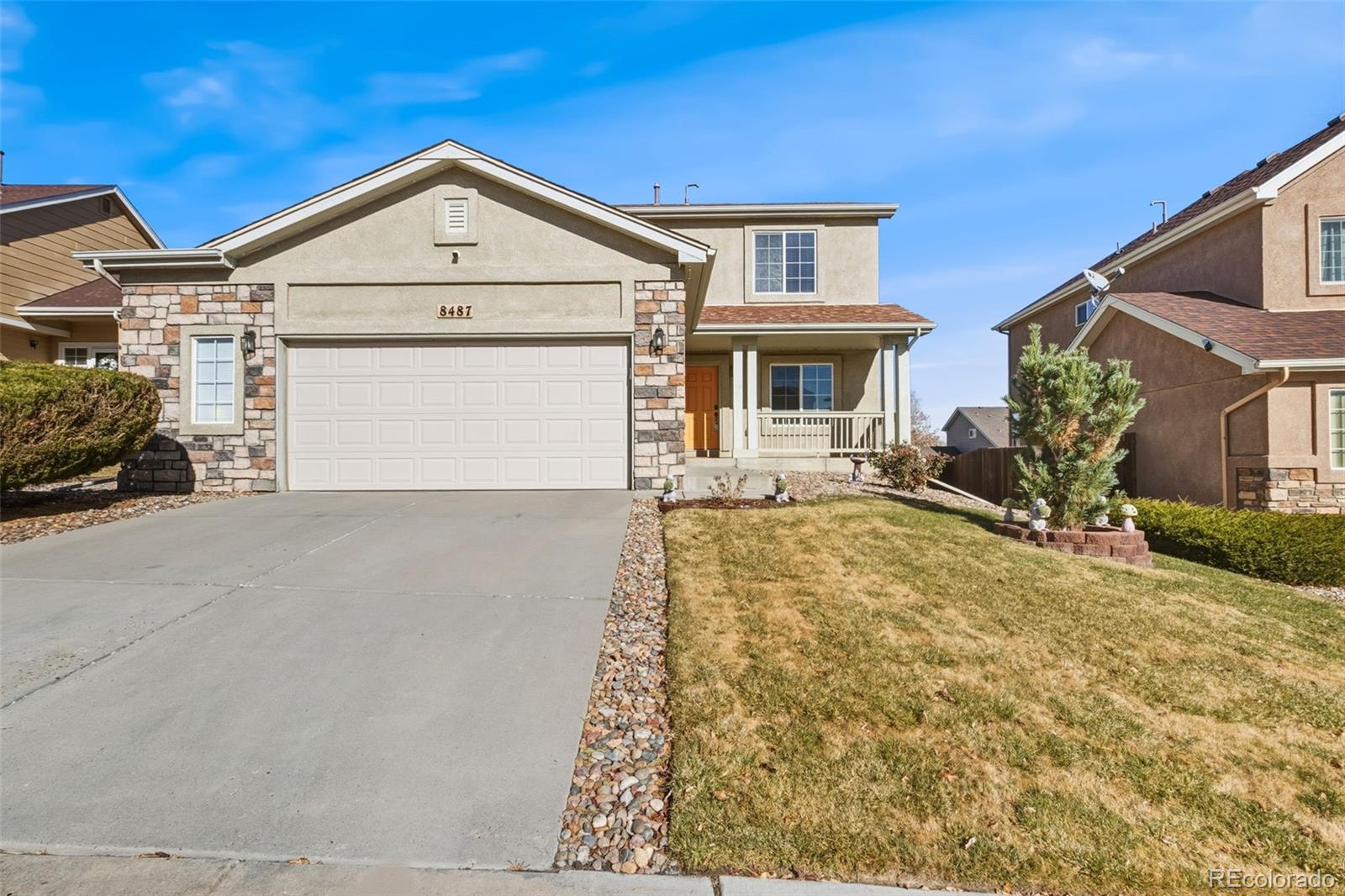 Cross Creek Fountain Home | MLS #: 52416088487  Meadowcrest Drive, Fountain Beds: 2 Baths: 4 Price: $430,000