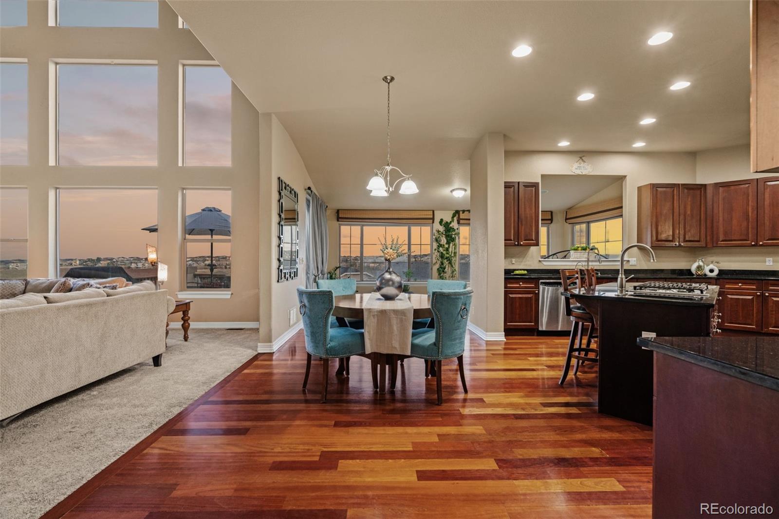 Beacon Point Aurora Home | MLS #: 711745626656 E Peakview Drive, Aurora Beds: 6 Baths: 5 Price: $1,070,000