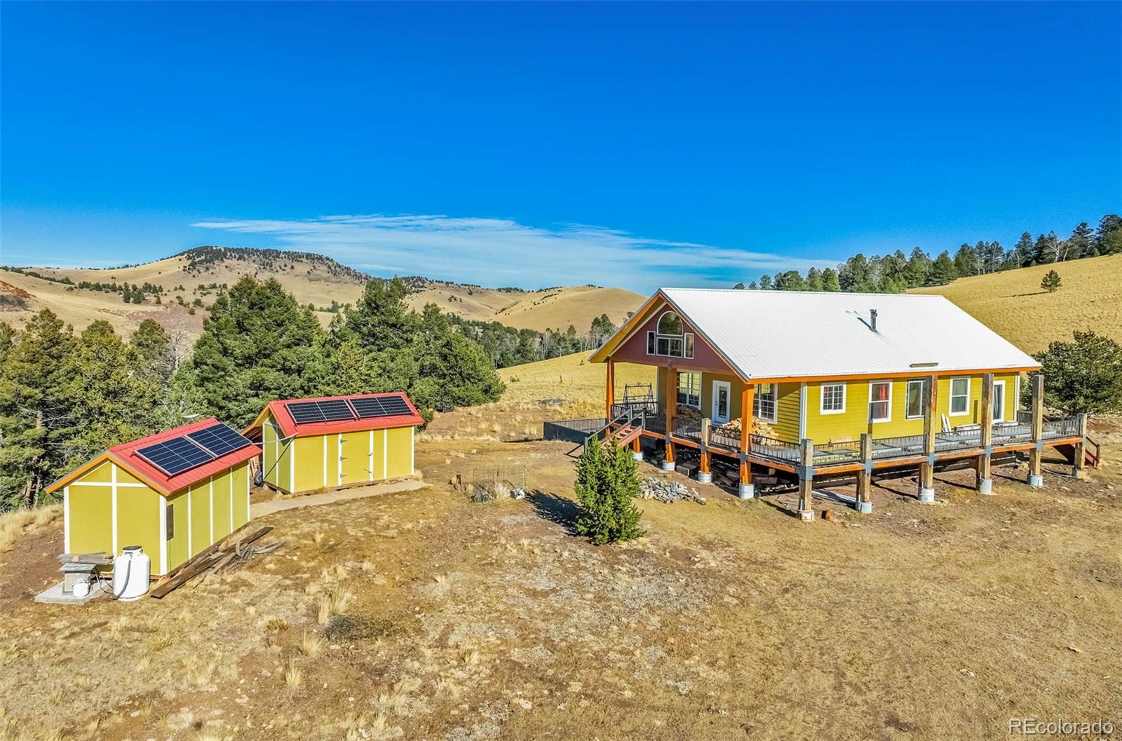 1440 n range road, Guffey sold home. Closed on 2026-09-18 for $410,000.