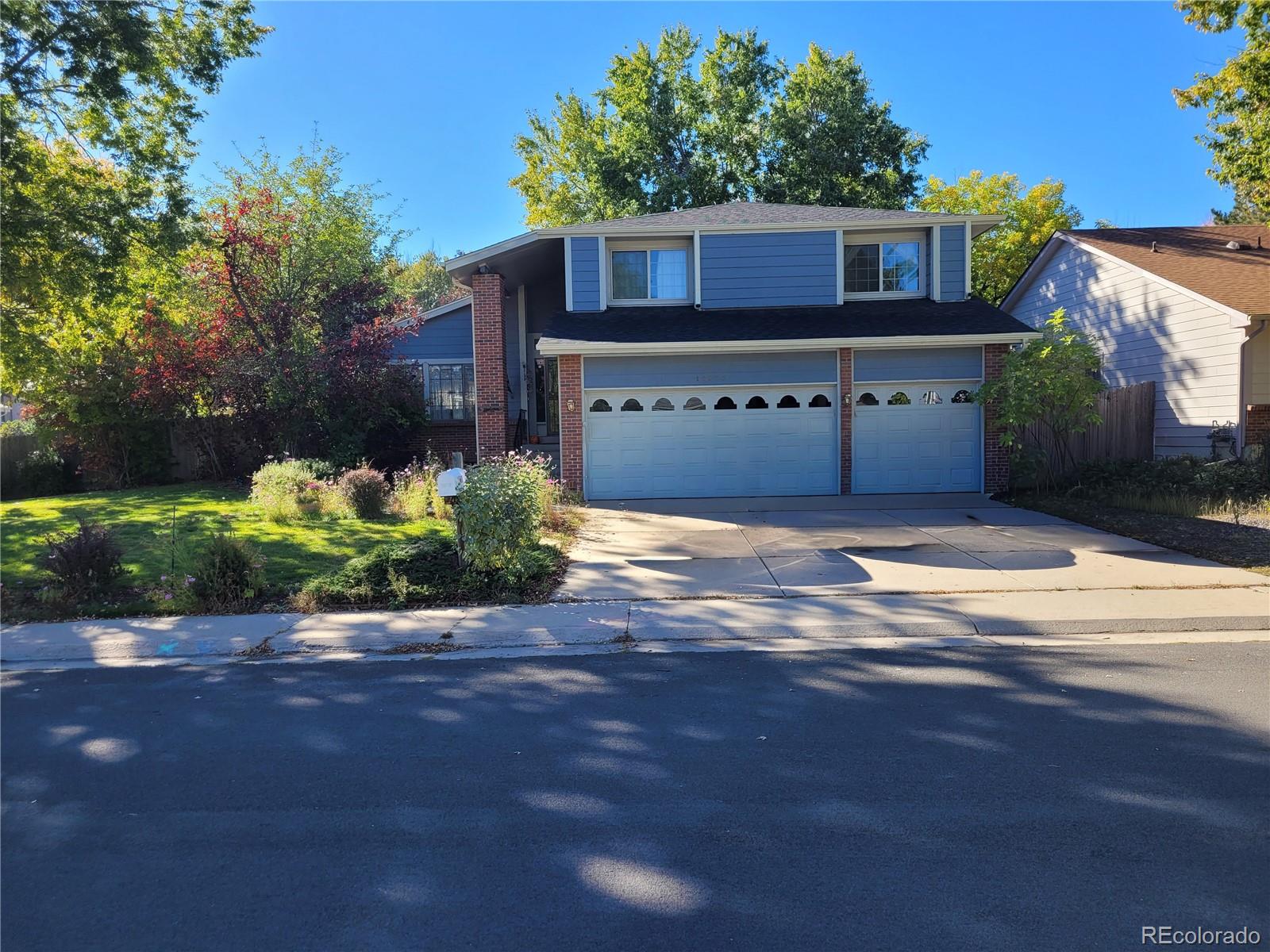 Mission Viejo Aurora Home | MLS #: 991100916036 E Lehigh Circle, Aurora Beds: 4 Baths: 4 Price: $599,000