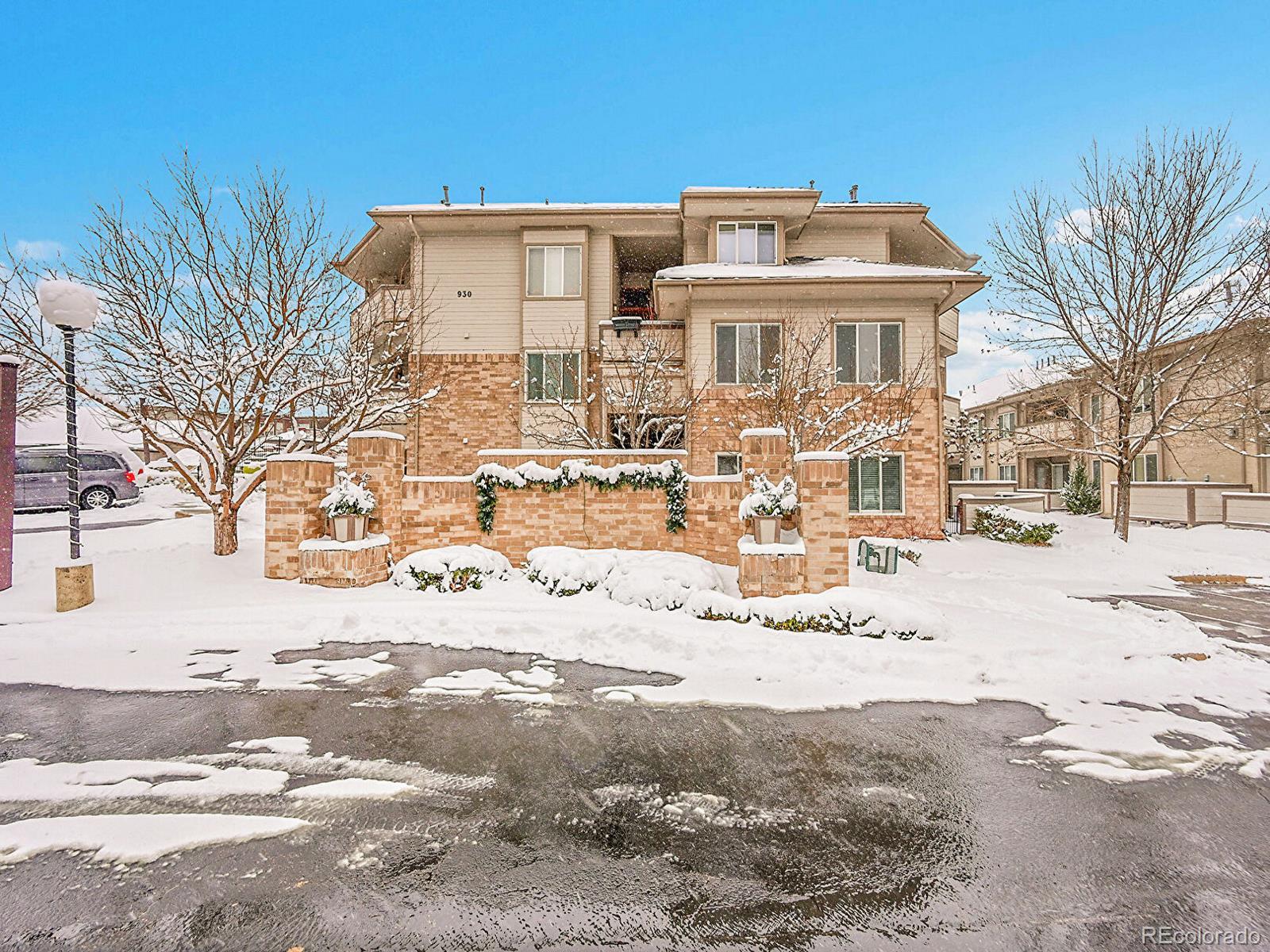  Castle Rock Condo / Townhome | MLS #: 5156471930 E Plum Creek Parkway 205, Castle Rock Beds: 3 Baths: 2 Price: $380,000