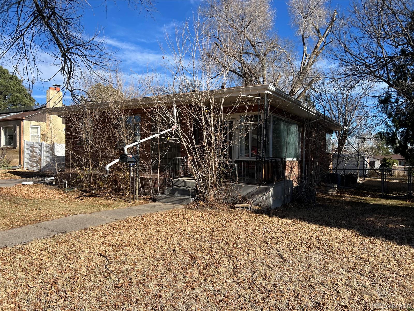  Pueblo Home | MLS #: 71914182916  8th Avenue, Pueblo Beds: 4 Baths: 3 Price: $259,900