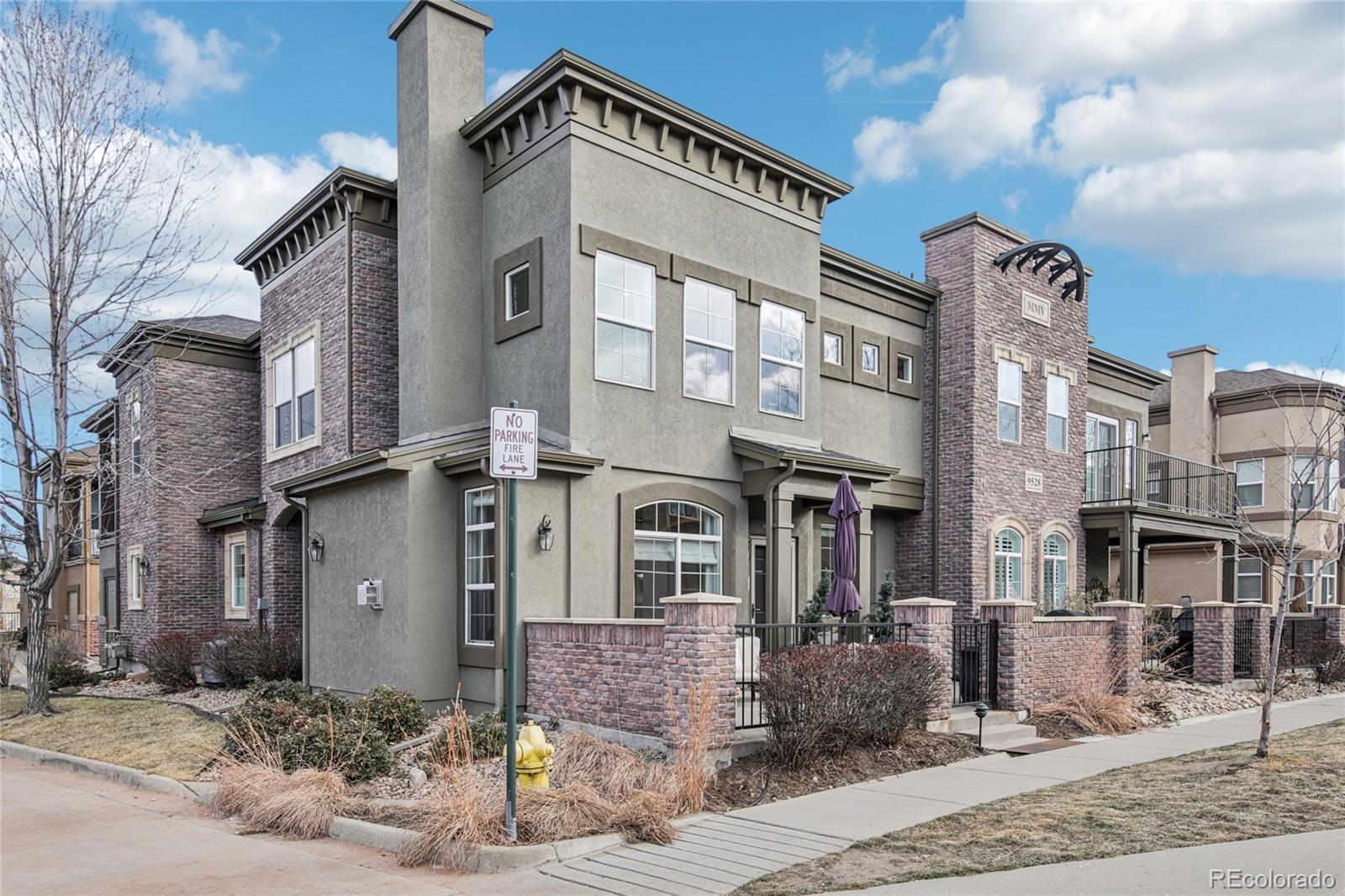  Highlands Ranch Condo / Townhome | MLS #: 58969929528  Cedarhurst Lane B, Highlands Ranch Beds: 2 Baths: 3 Price: $594,500