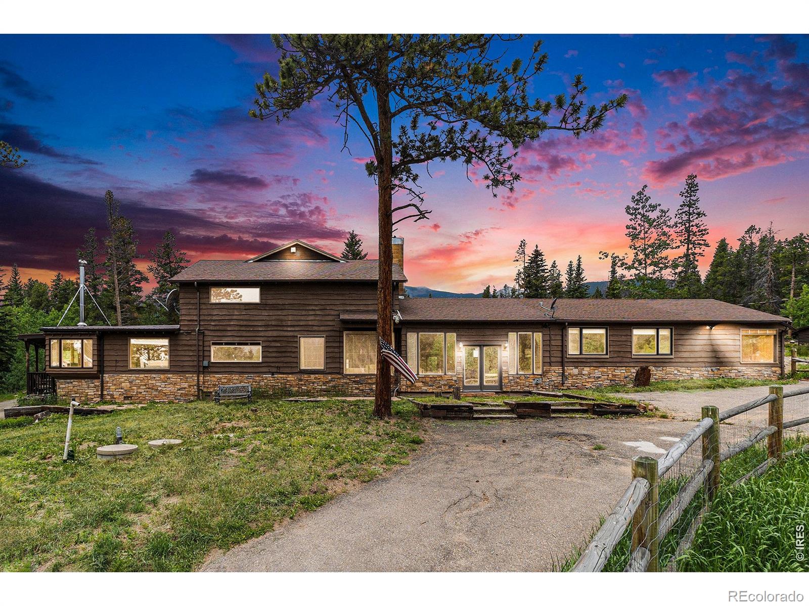 8451 highway 7 , Allenspark sold home. Closed on 2026-03-17 for $903,541.