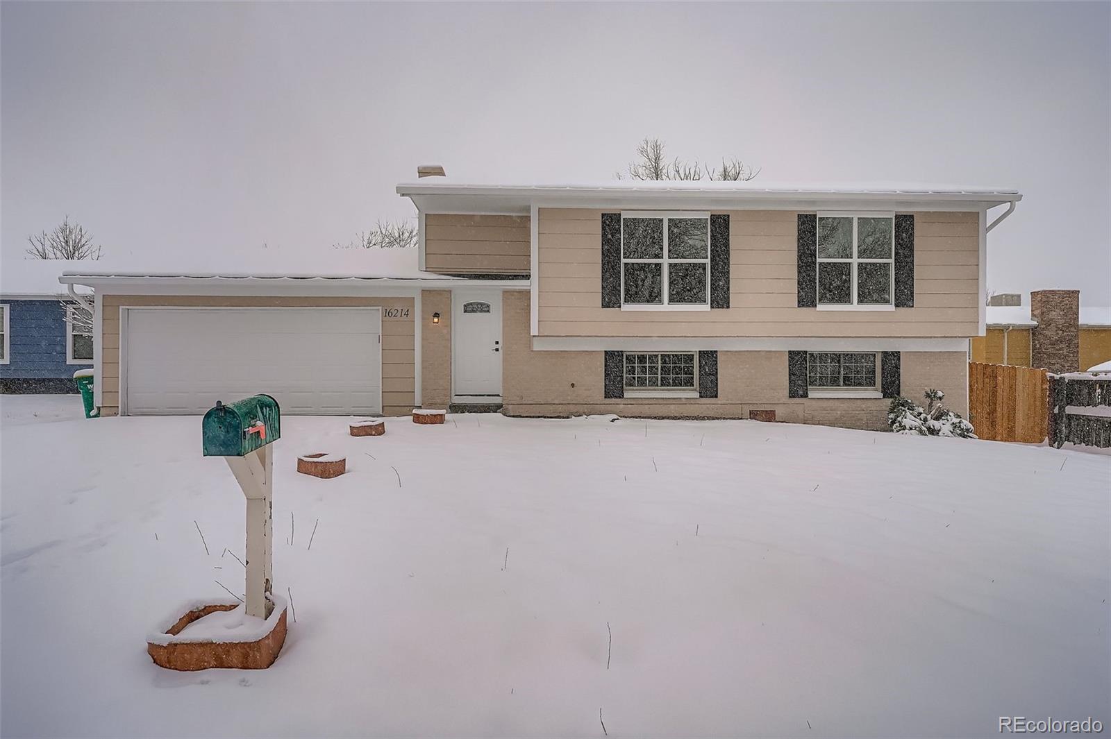 Kingsborough Aurora Home | MLS #: 160937516214 E Louisiana Place, Aurora Beds: 4 Baths: 2 Price: $469,900