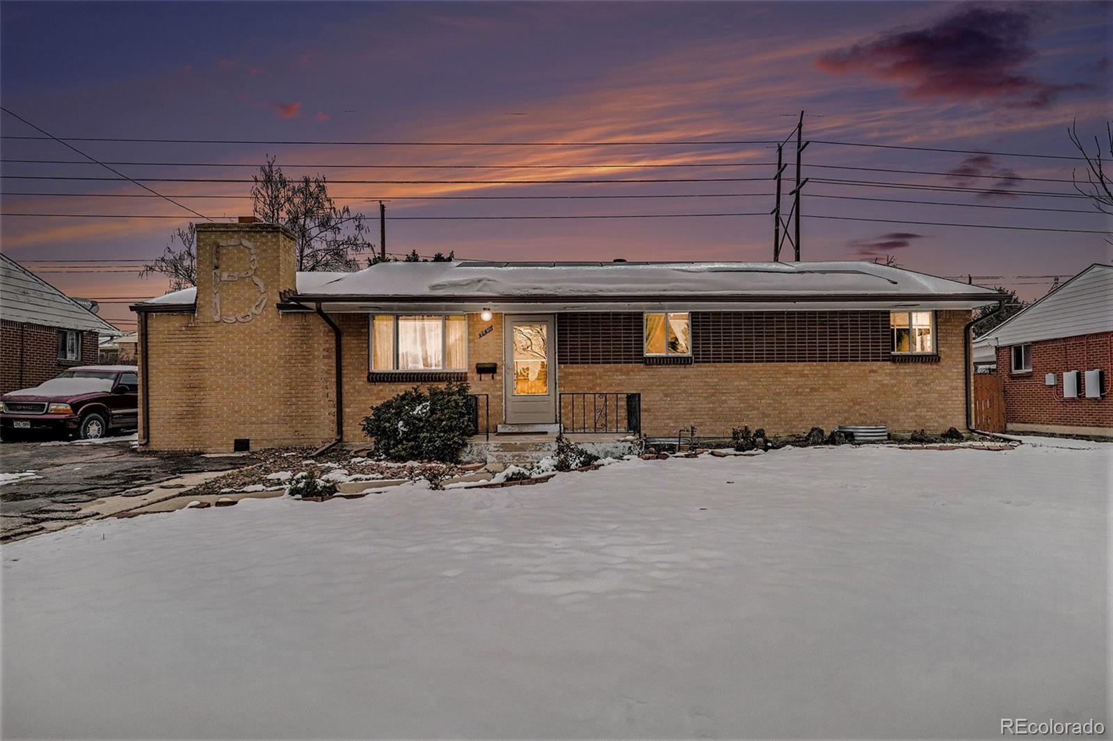 Vistas Denver Home | MLS #: 78393987690  Greenwood Boulevard, Denver Beds: 5 Baths: 2 Price: $385,000