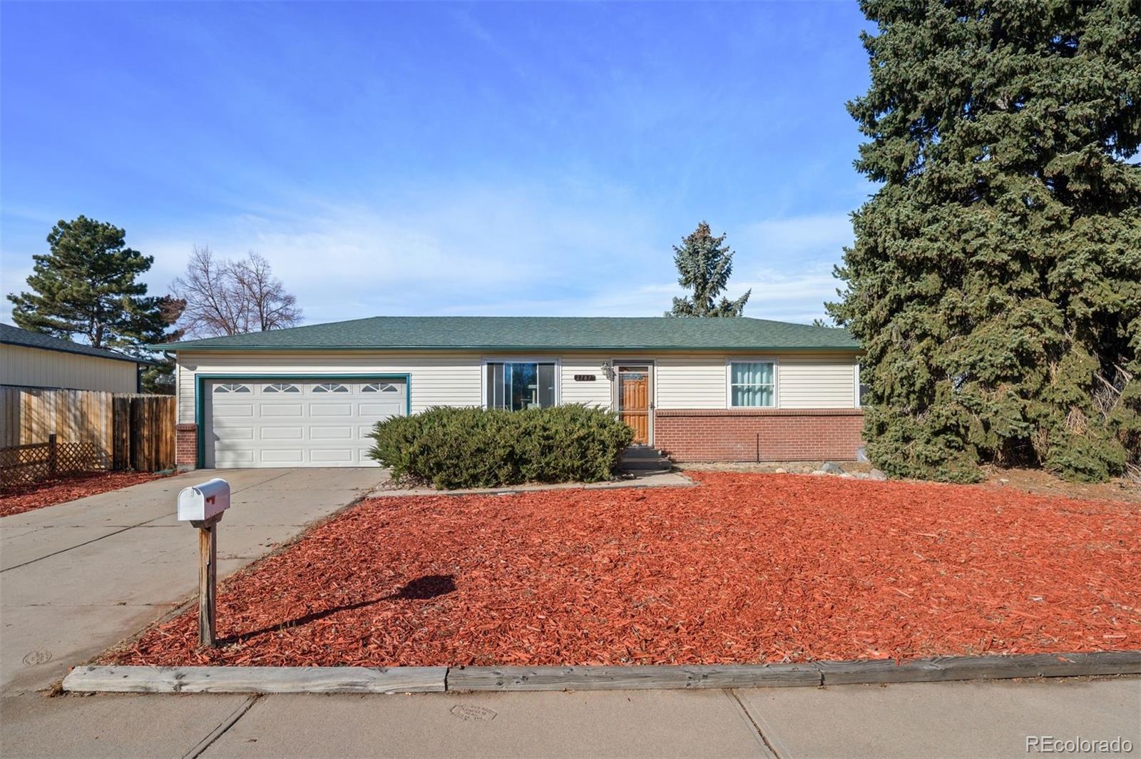 Meadowood Aurora Home | MLS #: 28768332787 S Helena Way, Aurora Beds: 4 Baths: 2 Price: $410,000
