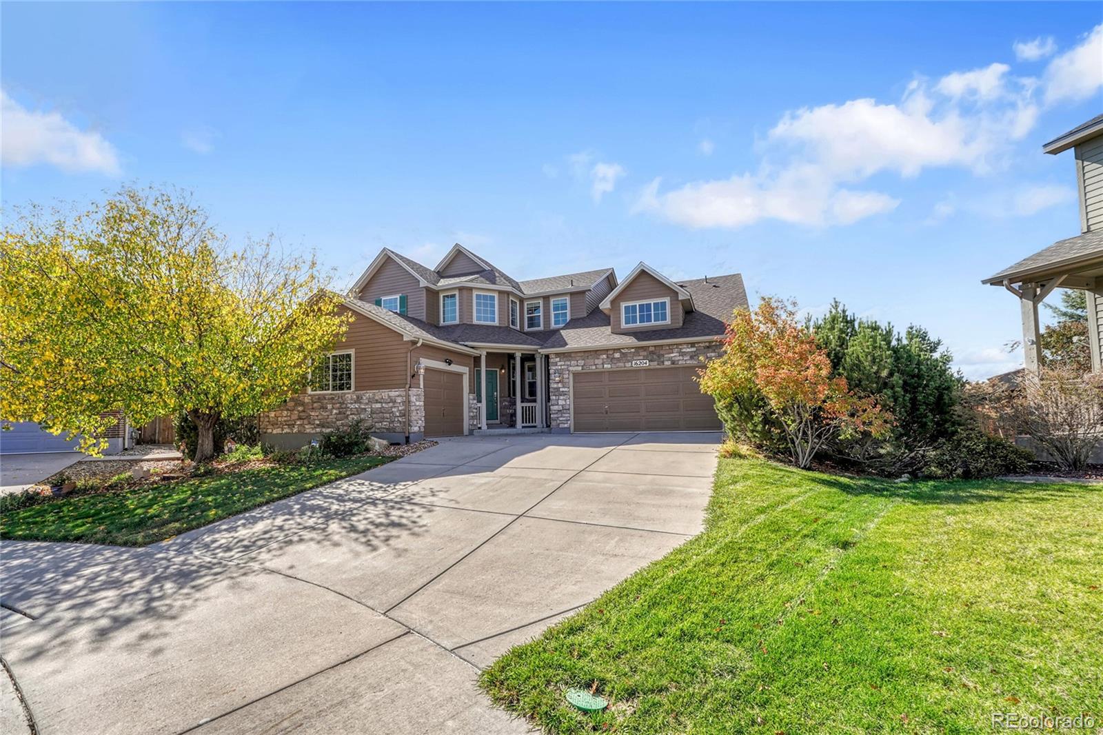 Horse Creek Parker Home | MLS #: 928849516204 E Swift Fox Place, Parker Beds: 4 Baths: 4 Price: $750,000