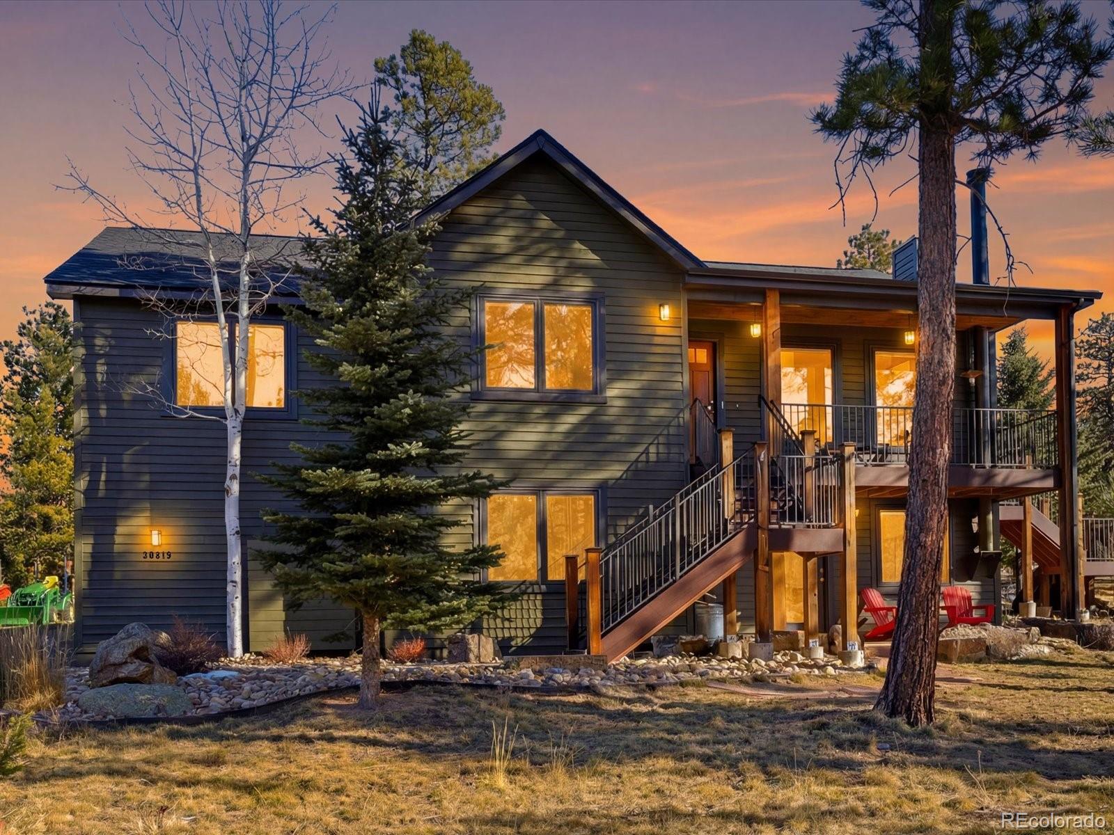 Evergreen Valley Estates Evergreen Home | MLS #: 937808030819  Manitoba Drive, Evergreen Beds: 5 Baths: 3 Price: $900,000