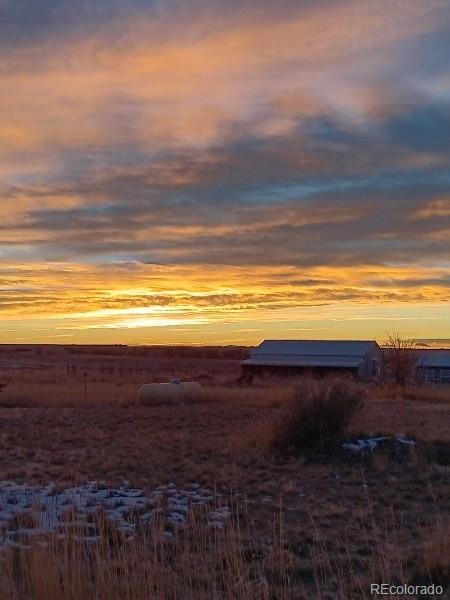  Byers Home | MLS #: 49595572431 S County Road 193 , Byers Beds: 3 Baths: 4 Price: $625,000