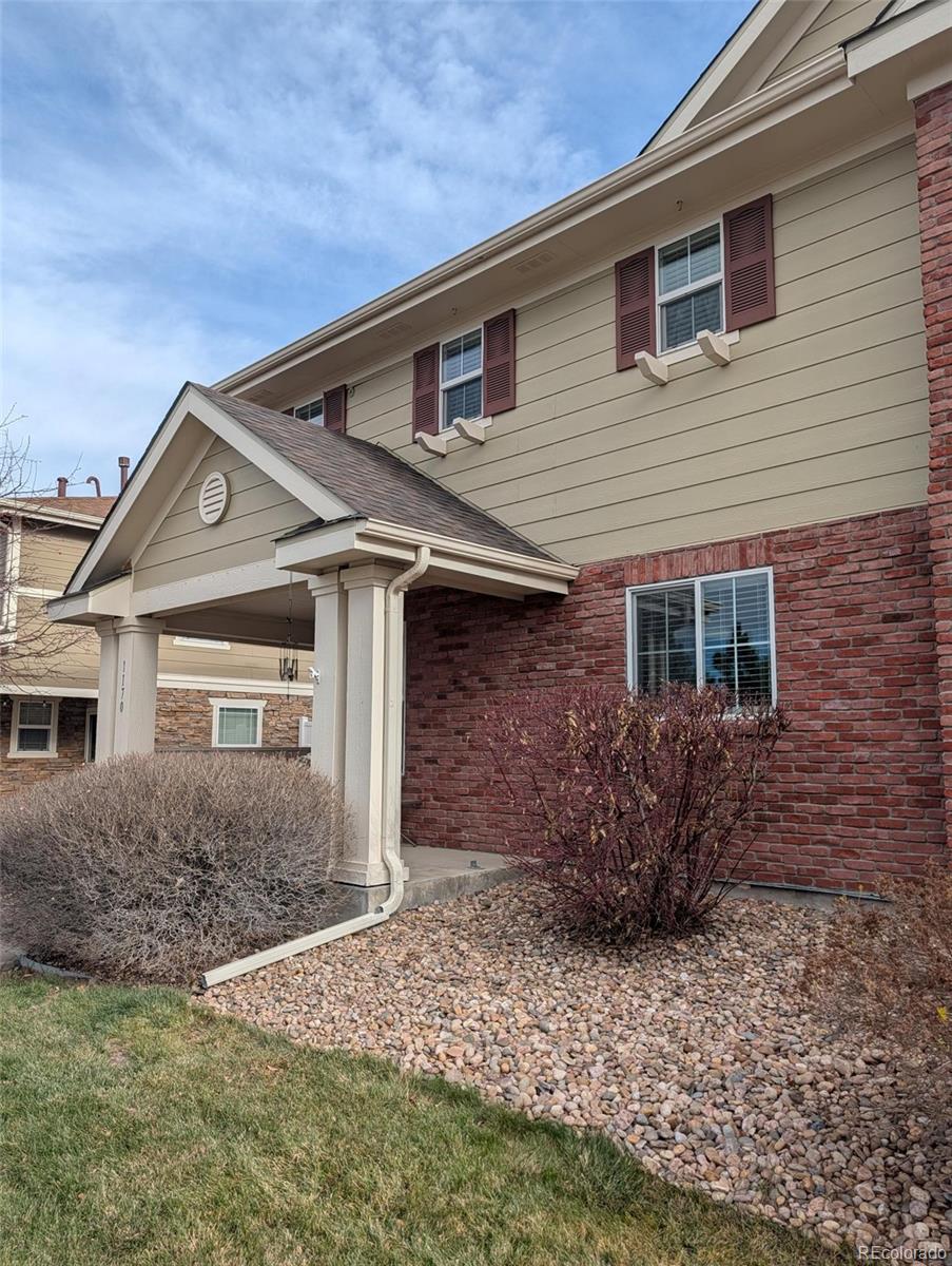 Somerset Village Aurora Home | MLS #: 22766901170 S Pitkin Way, Aurora Beds: 3 Baths: 3 Price: $400,000