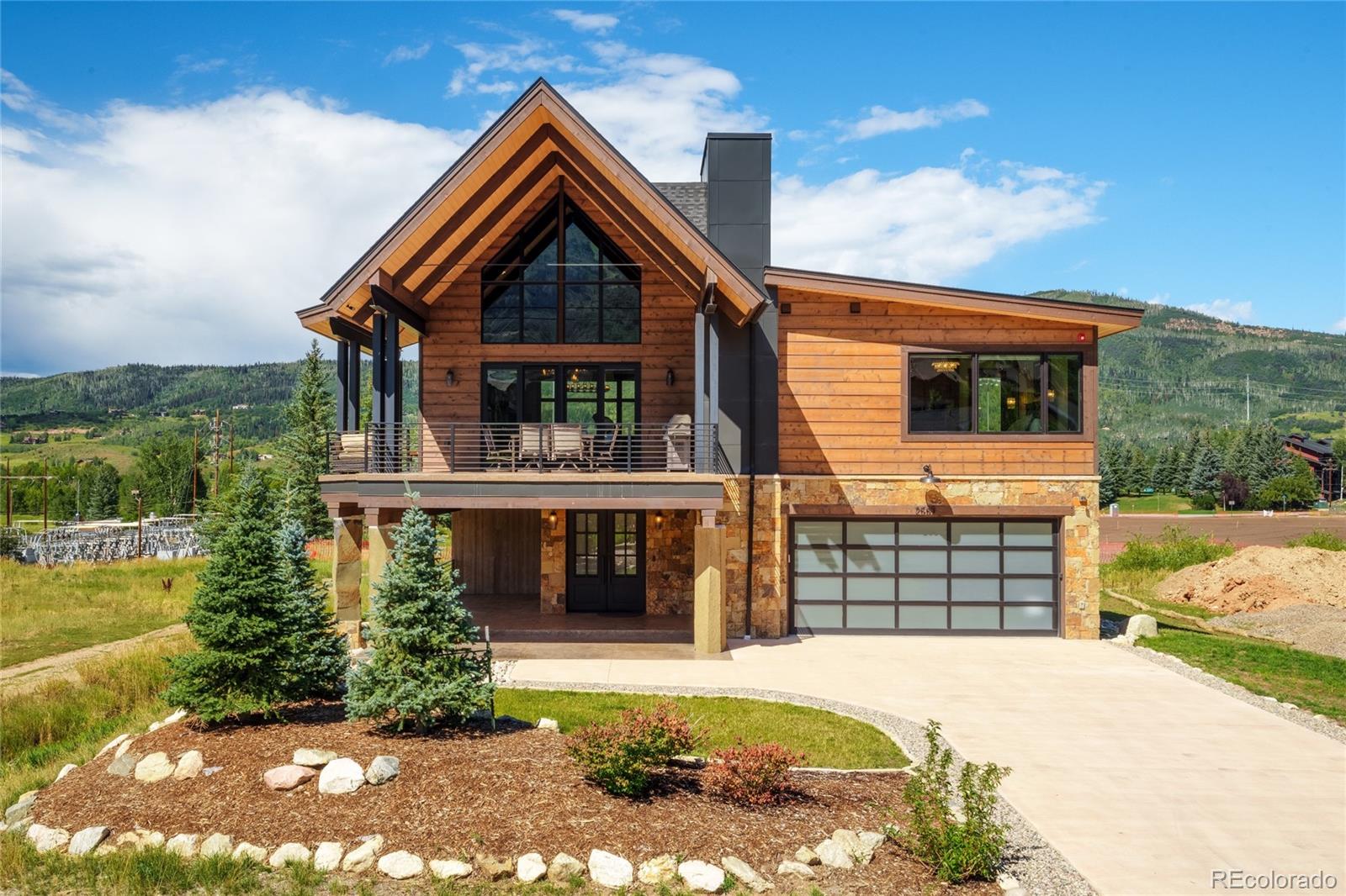 2669  bronc buster loop, Steamboat Springs sold home. Closed on 2026-04-30 for $1,400,000.