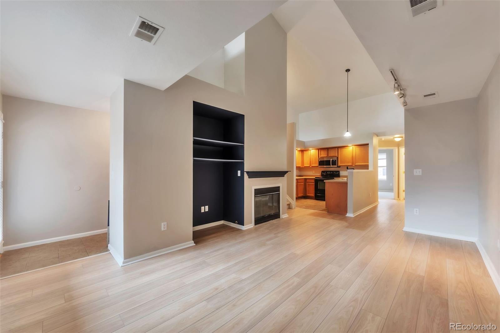 Rock Ridge Aurora Condo / Townhome | MLS #: 945930518622 E Water Drive E, Aurora Beds: 2 Baths: 1 Price: $279,999