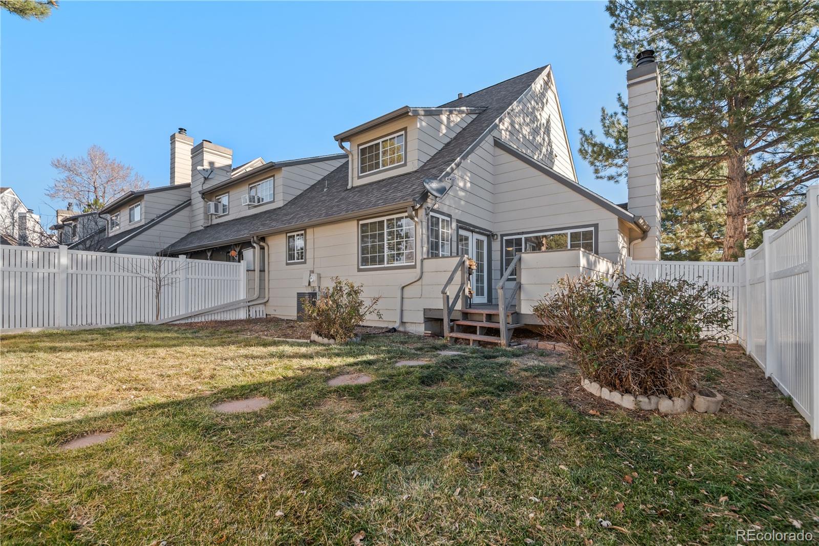 Ken Caryl Ranch Littleton Condo / Townhome | MLS #: 399787810351  Red Mountain , Littleton Beds: 3 Baths: 3 Price: $450,000