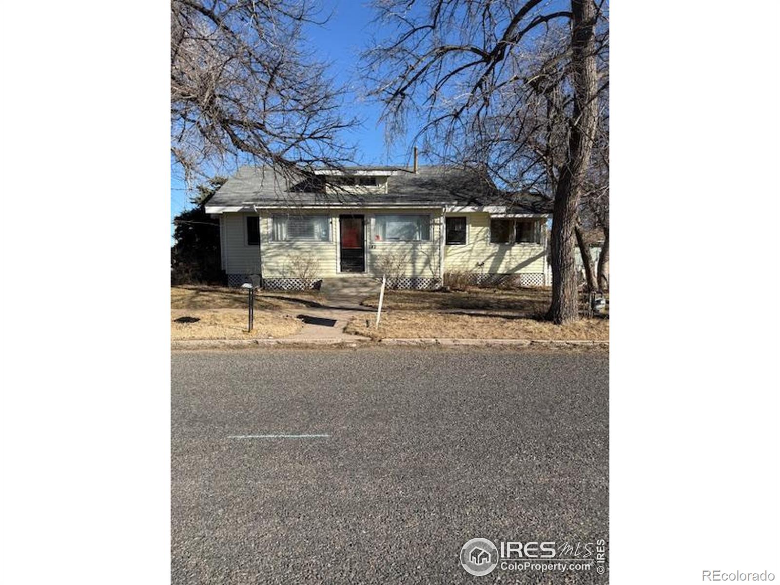 142 n walker avenue, Haxtun sold home. Closed on 2026-04-20 for $105,000.