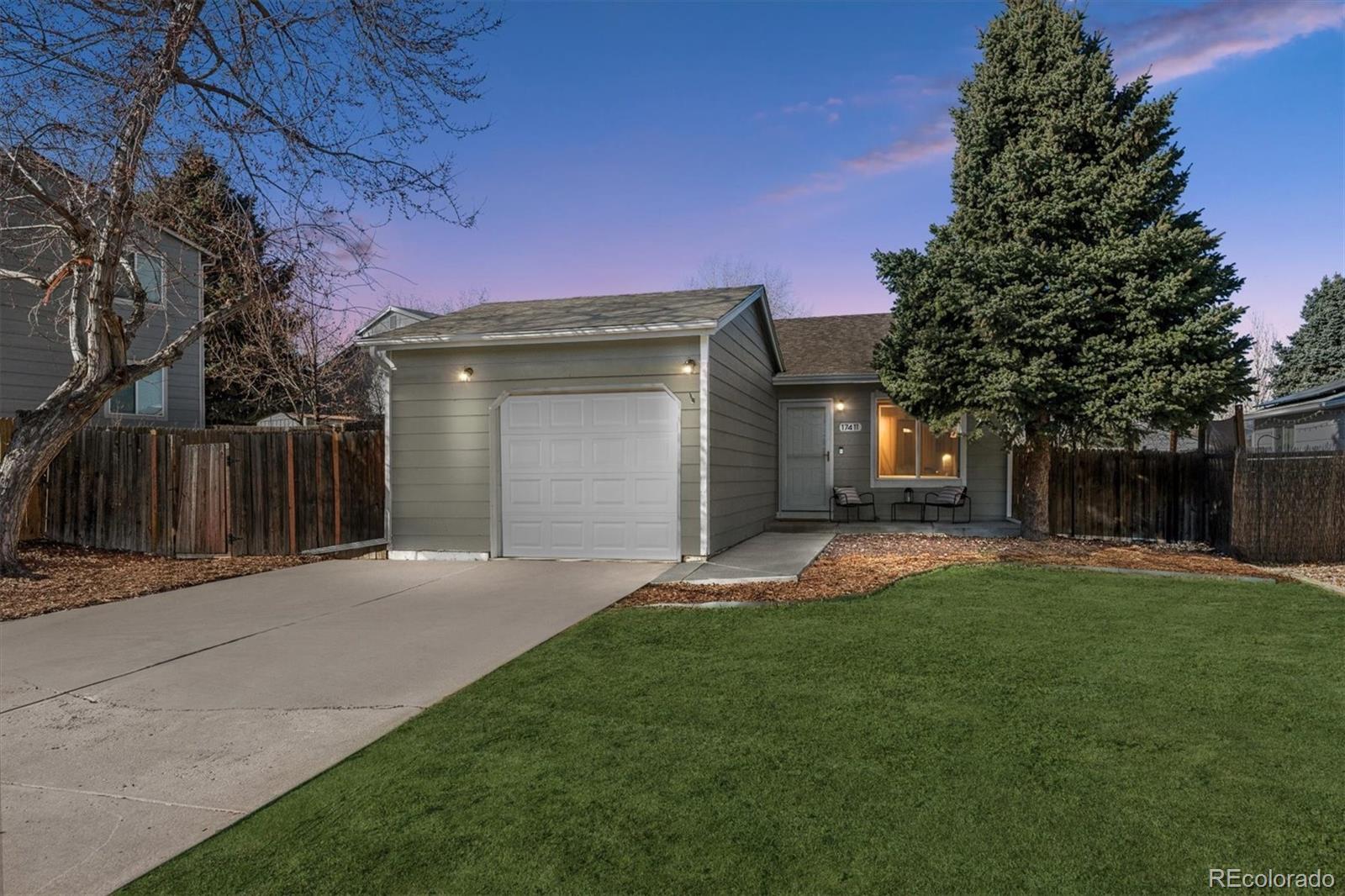 Summer Valley Aurora Home | MLS #: 388753217411 E Layton Drive, Aurora Beds: 3 Baths: 2 Price: $425,000