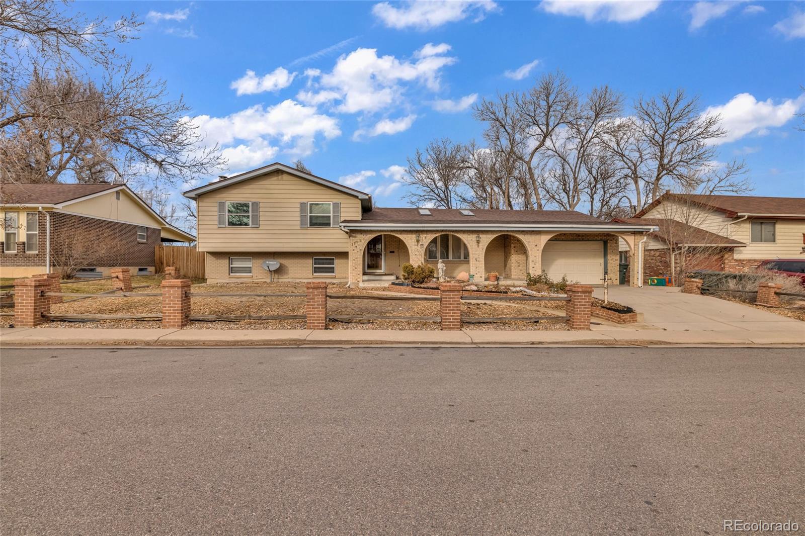  Northglenn Home | MLS #: 220855911735  Spring Drive, Northglenn Beds: 3 Baths: 3 Price: $405,000