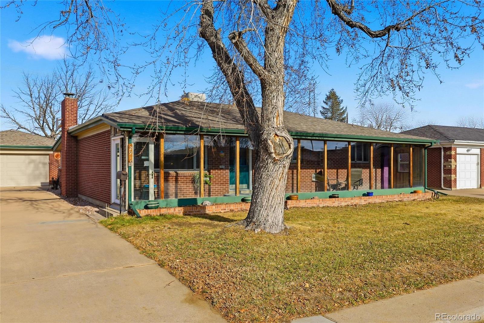2913 w tanforan drive, Englewood sold home. Closed on 2026-01-29 for $575,000.
