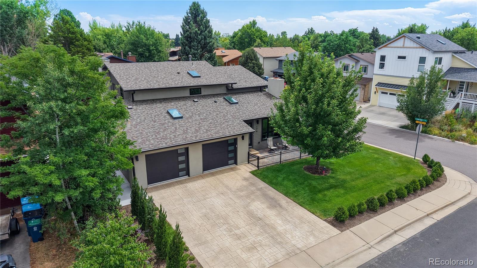  Louisville Home | MLS #: 4146170174 S Hoover Avenue, Louisville Beds: 4 Baths: 4 Price: $1,425,000