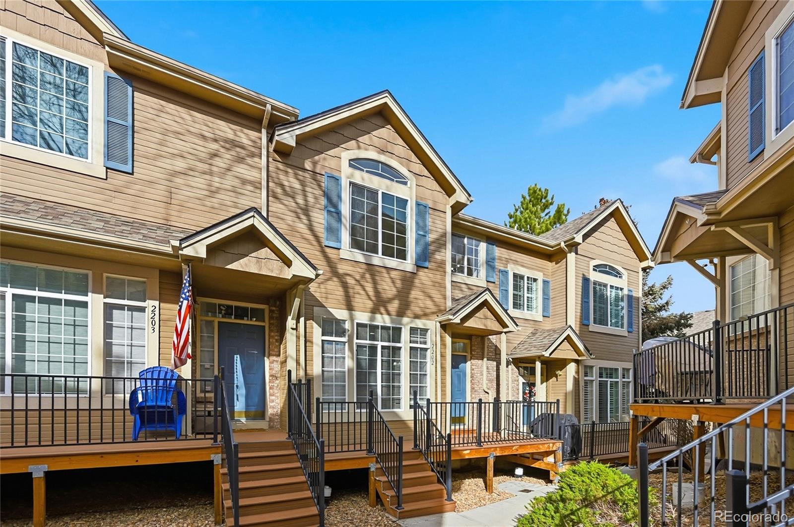 Summer Hill Centennial Condo / Townhome | MLS #: 24399615555 E Briarwood Avenue 2202, Centennial Beds: 3 Baths: 3 Price: $409,000