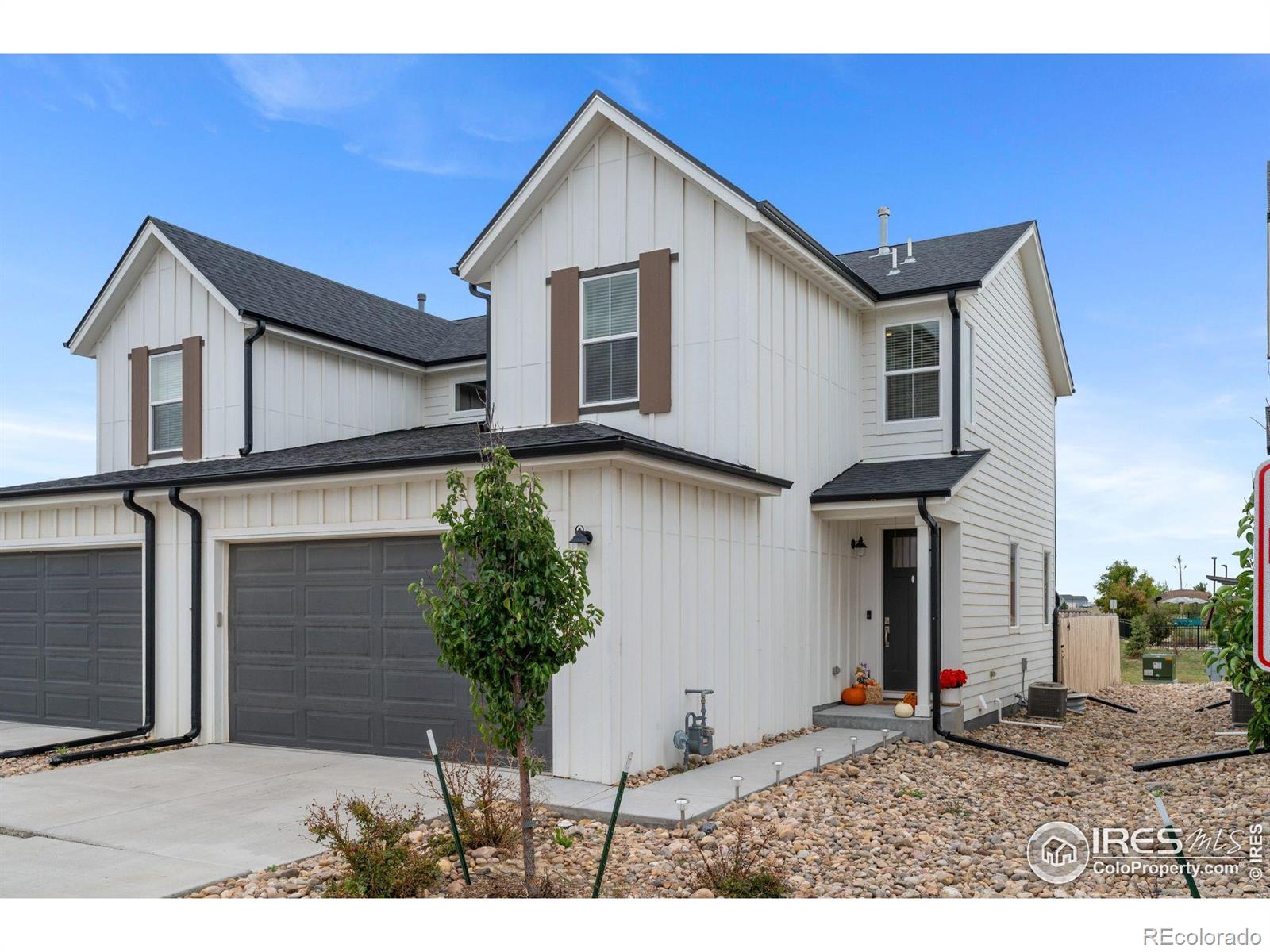  Byers Home | MLS #: 4567891048681551 S Main Street, Byers Beds: 3 Baths: 3 Price: $405,000