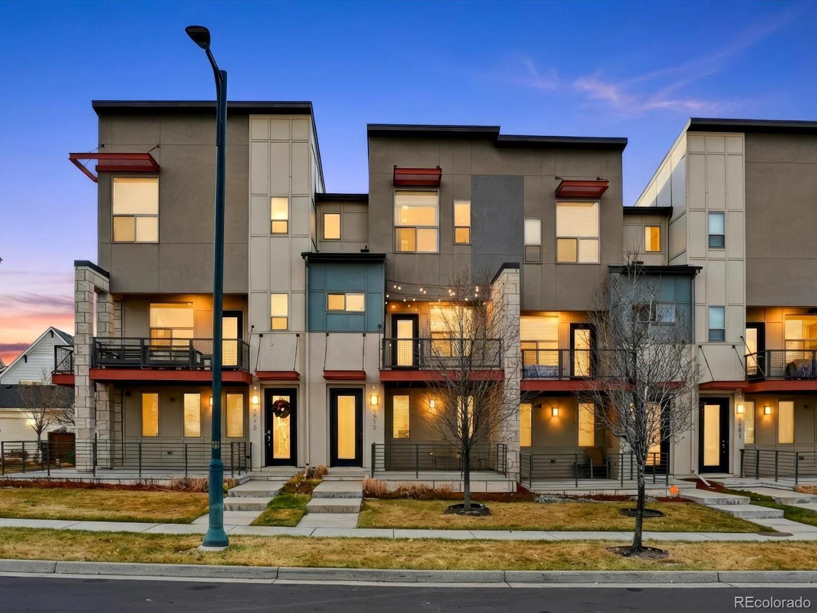 4977  valentia street, Denver sold home. Closed on 2026-03-30 for $490,000.