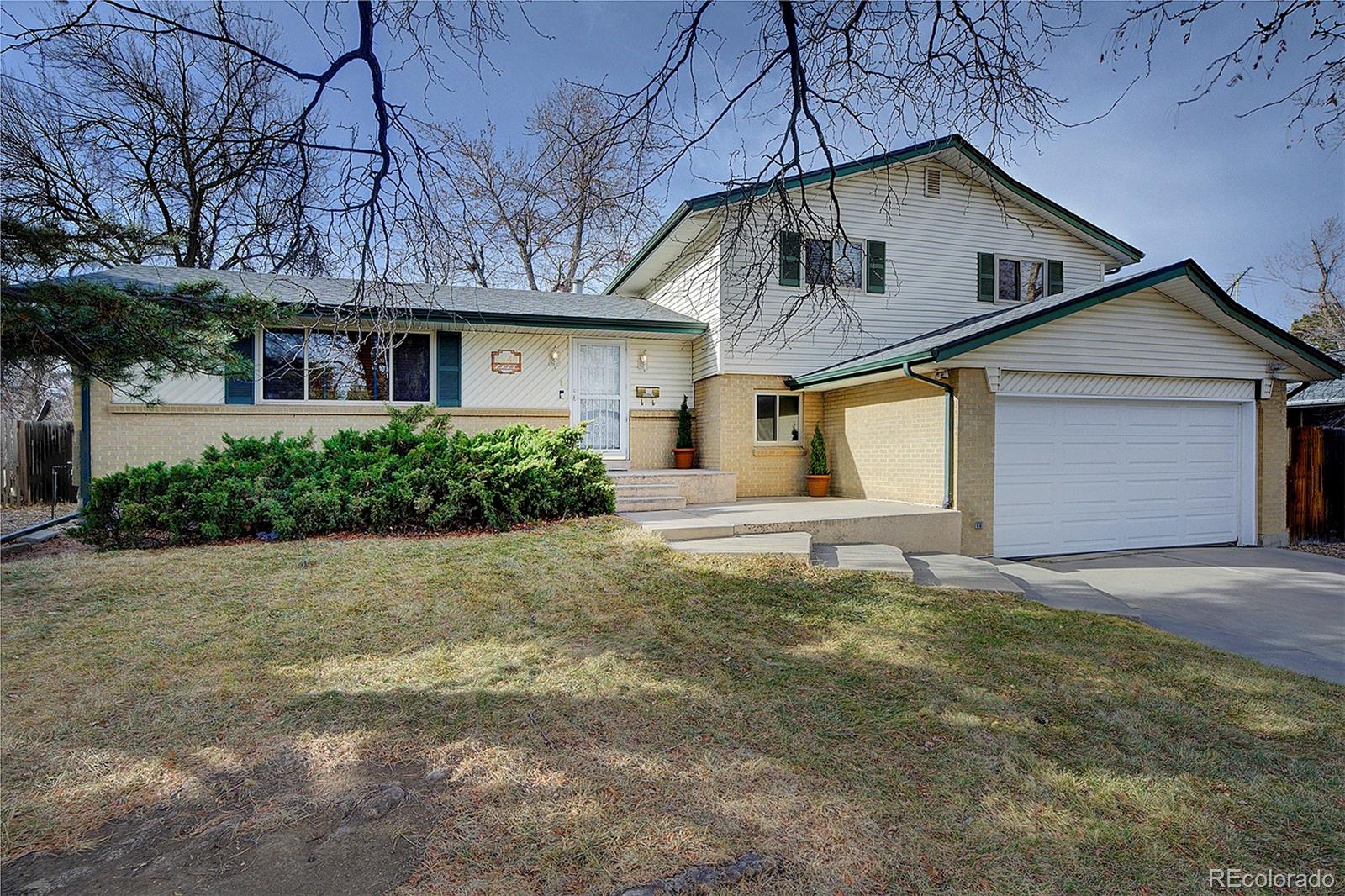 Hampden Heights Denver Home | MLS #: 61958483345 S Akron Street, Denver Beds: 3 Baths: 3 Price: $487,500