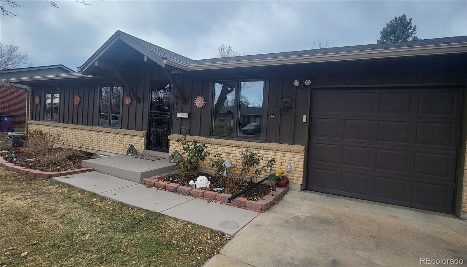 Lynwood Denver Home | MLS #: 40241961375 S Newport Street, Denver Beds: 4 Baths: 3 Price: $514,900