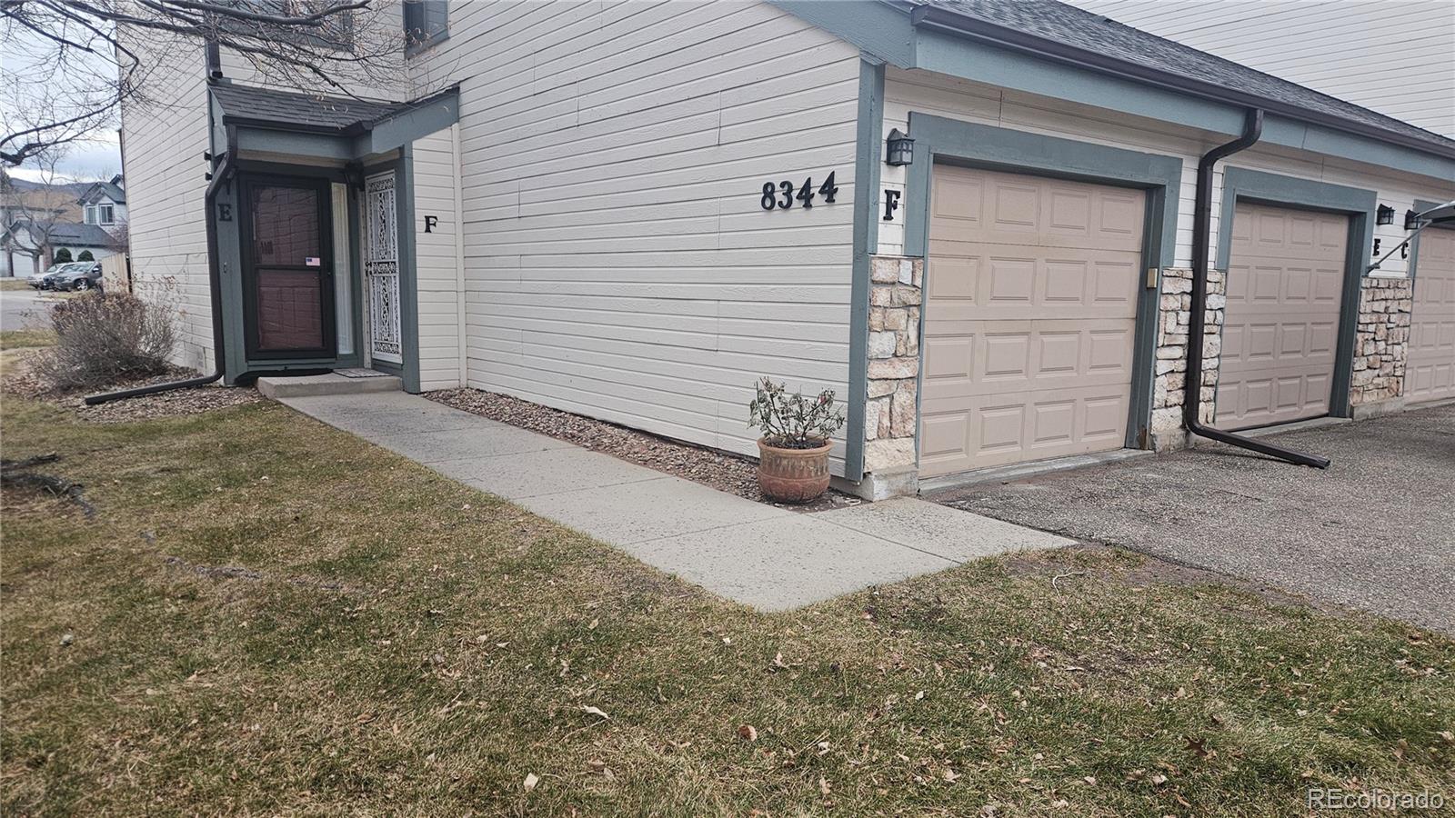 Crossing At Chatfield Littleton Condo / Townhome | MLS #: 54775758344 S Everett Way E, Littleton Beds: 1 Baths: 1 Price: $325,000