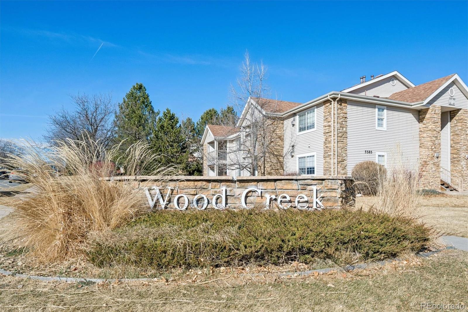  Arvada Condo / Townhome | MLS #: 74842735321 W 76th Avenue 322, Arvada Beds: 1 Baths: 1 Price: $191,000