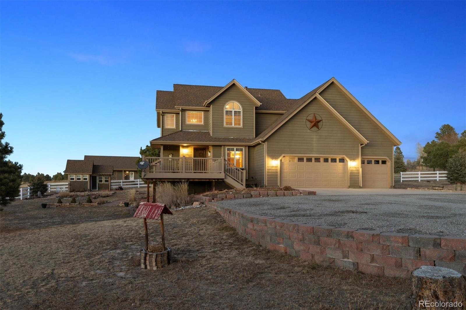  Elizabeth Home | MLS #: 36672343779  Pasture Gate Circle, Elizabeth Beds: 3 Baths: 4 Price: $925,000